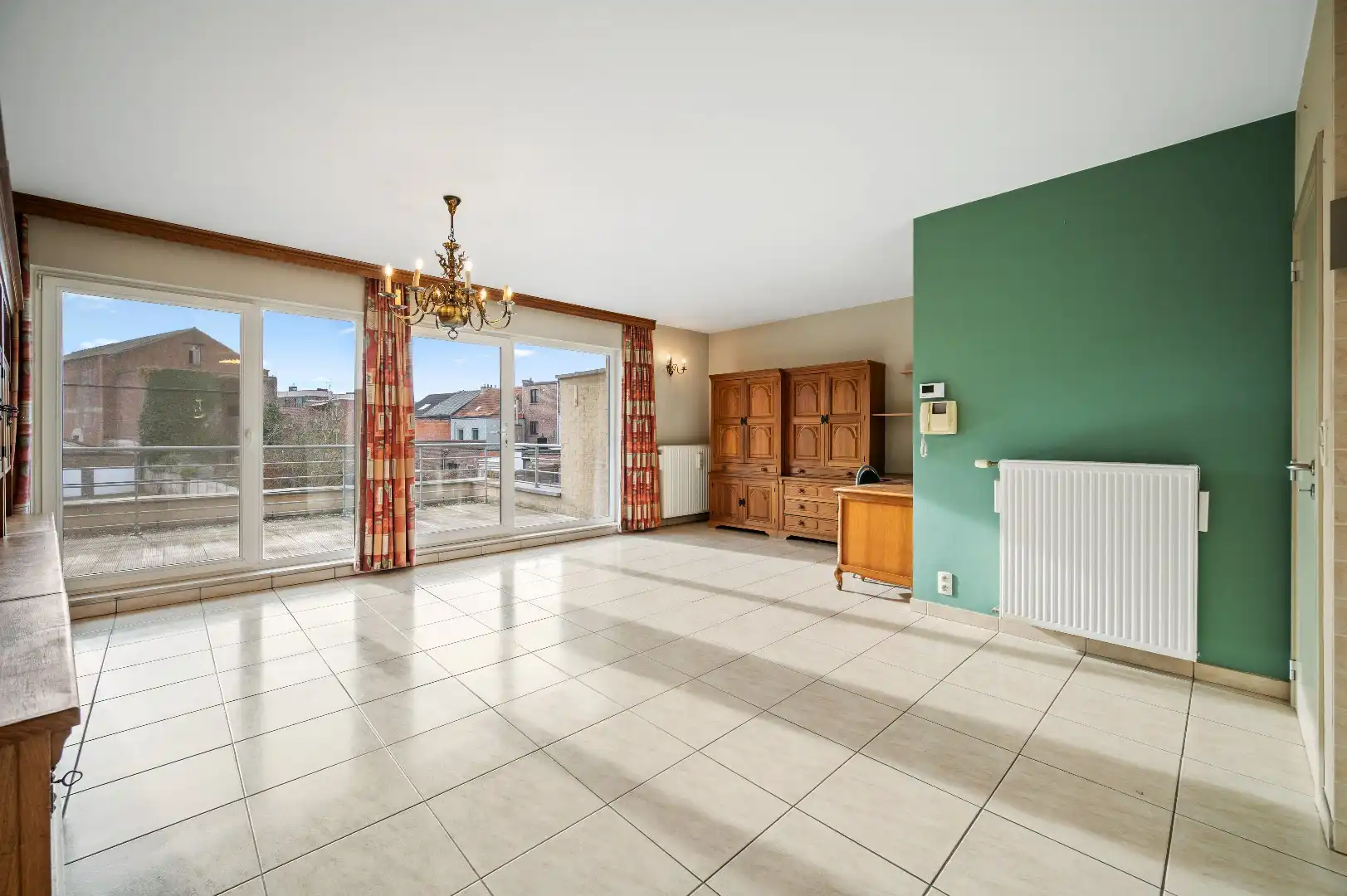 Ruim, instapklaar appartement met terras, lift en garage in Tienen  foto 9