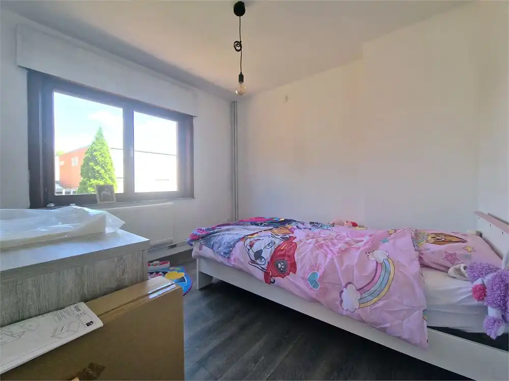 Halfopen te renoveren woning nabij centrum Pittem op een perceel van 348m²! foto 14