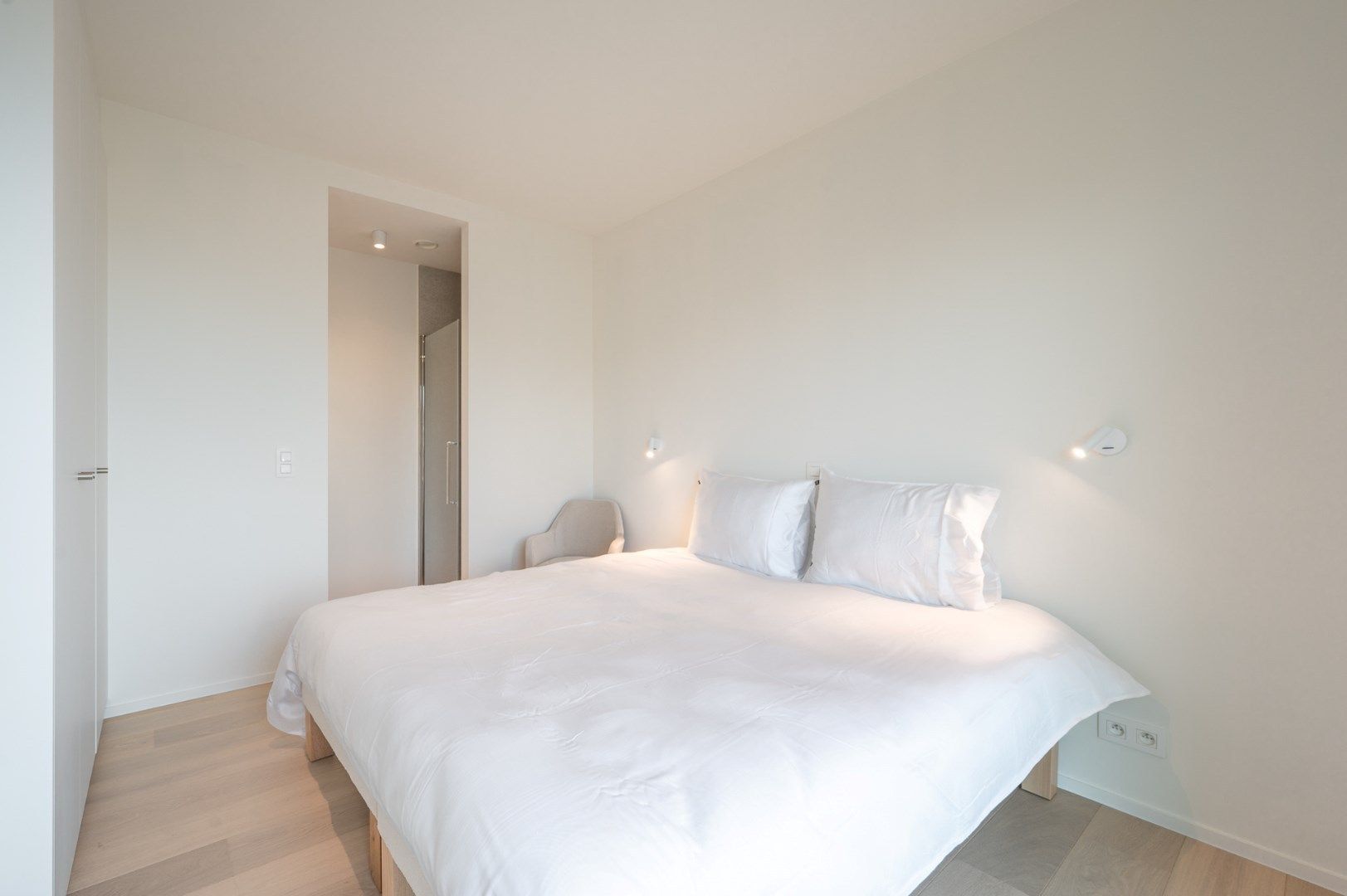 Heldentoren - Duplex genietend van een panoramisch zicht op de kust foto 11