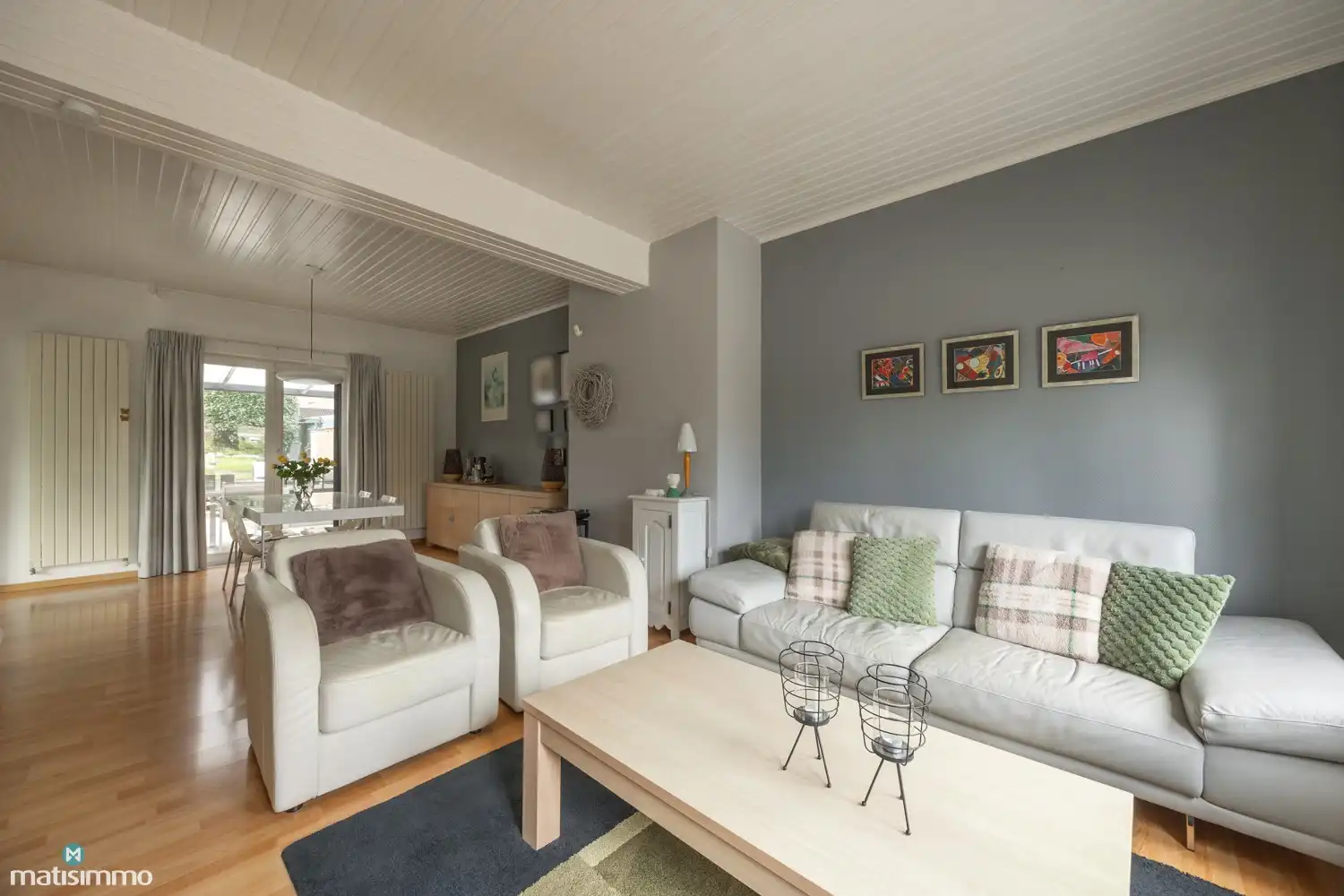 INSTAPKLAAR GERENOVEERDE WONING MET 3 SLAAPKAMERS, GARAGE, CARPORT EN PRACHTIGE TUIN NABIJ HET KANAAL EN DE MAAS IN LANAKEN foto 5