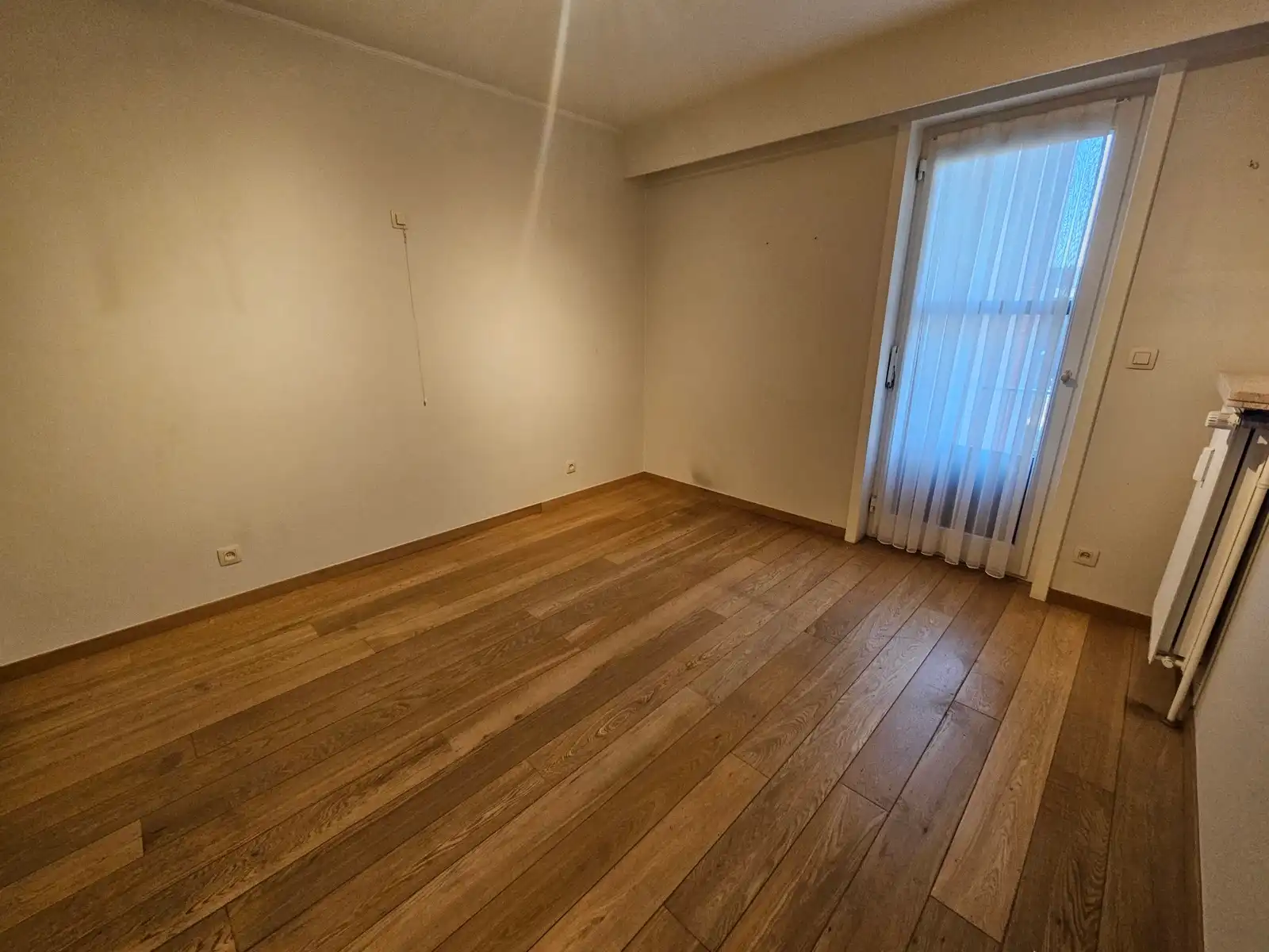 Instapklaar appartement met grote garage !! foto 9