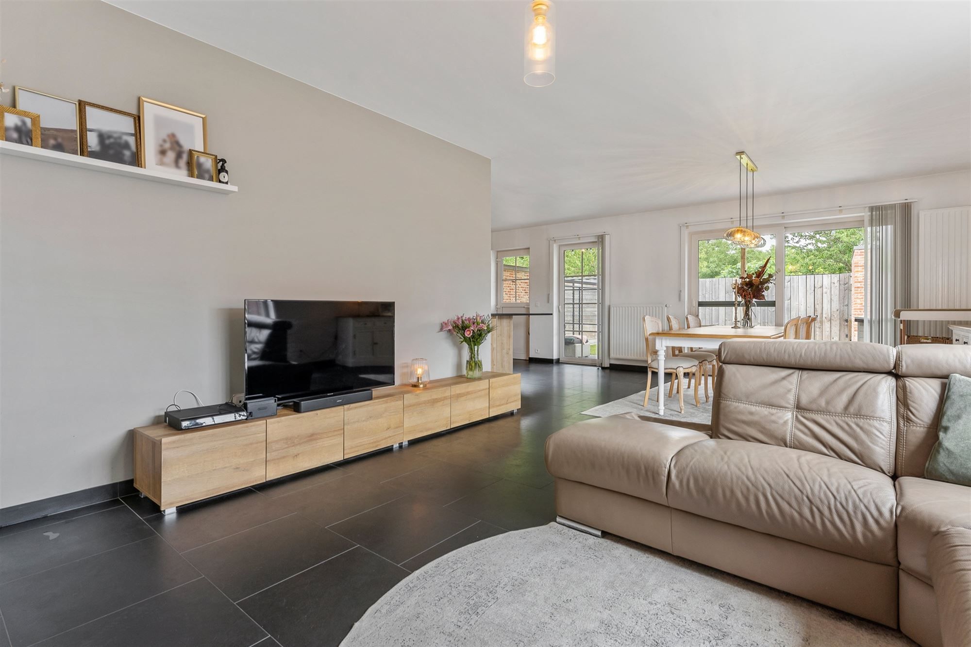 PERFECT ONDERHOUDEN EN INSTAPKLARE WONING MET 3 SLAAPKAMERS TE BEVERLO foto 3