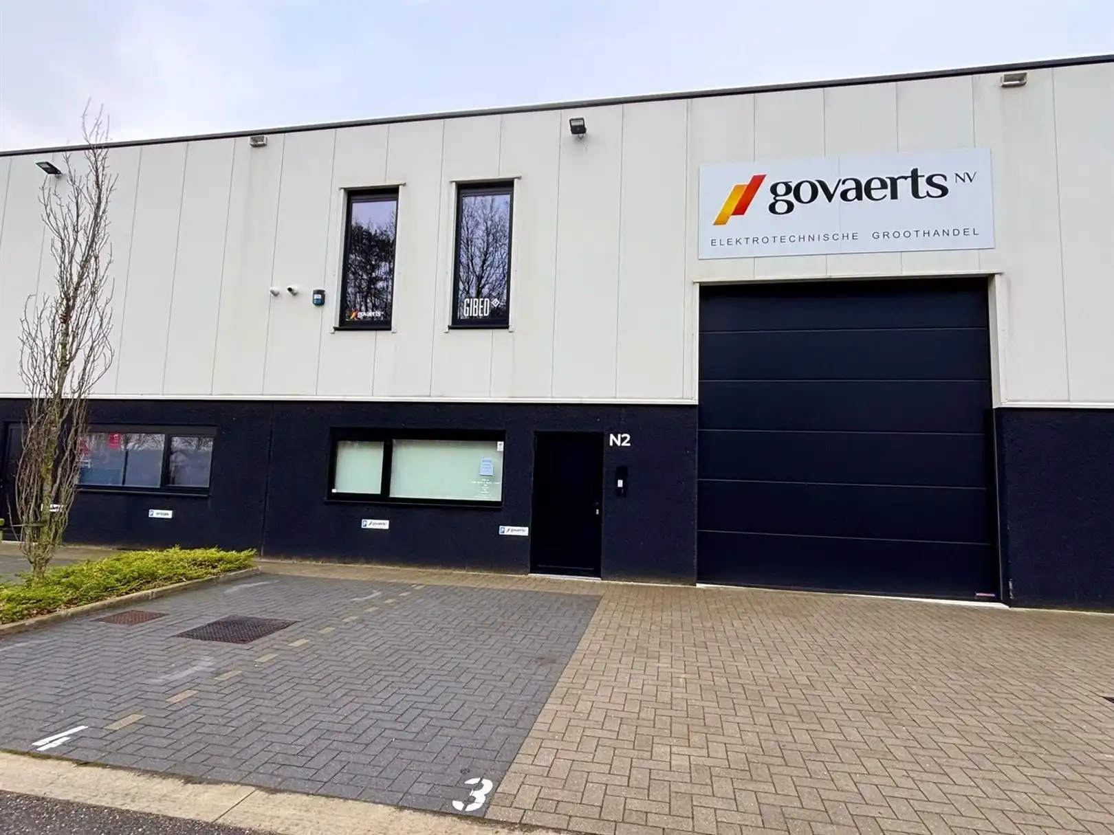 Te Huur KMO unit op bedrijvenpark Steenoven te Malle foto {{pictureIndex}}