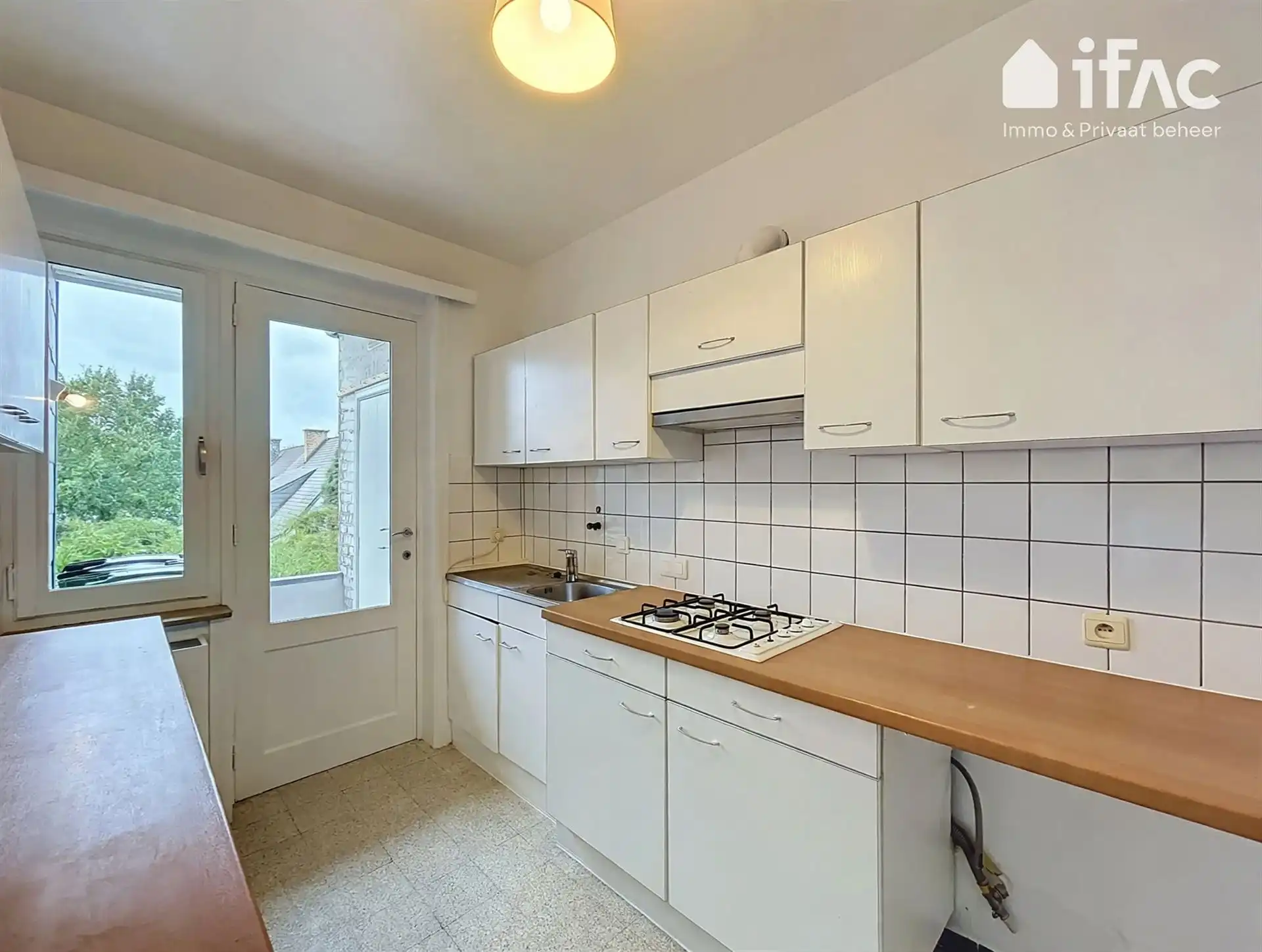 Gezellig appartement met staanplaats foto 4
