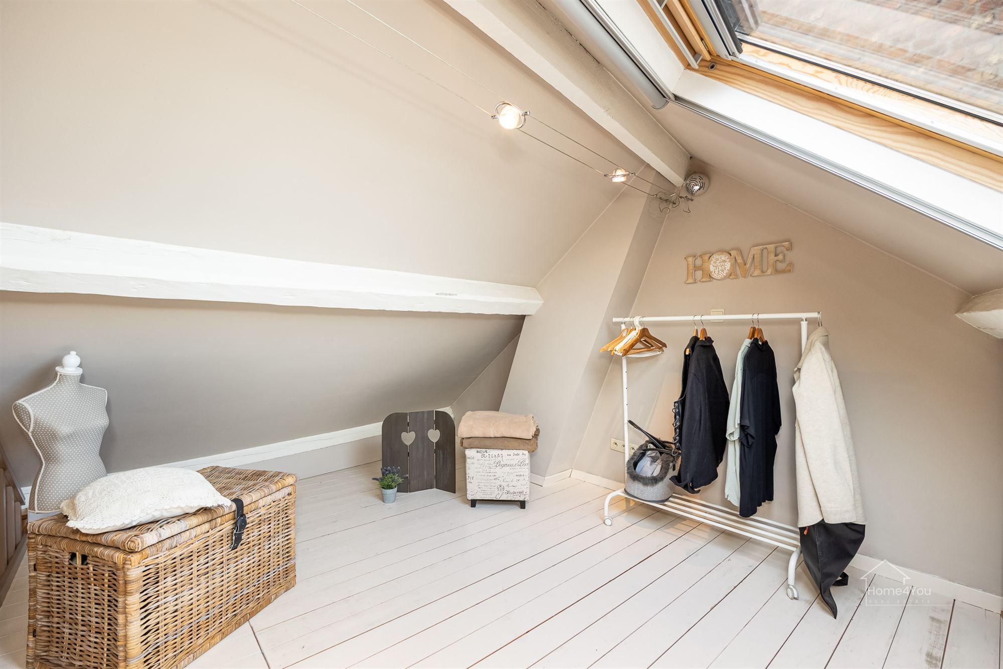 Charmante lichtrijke woning met ruime tuin foto 18