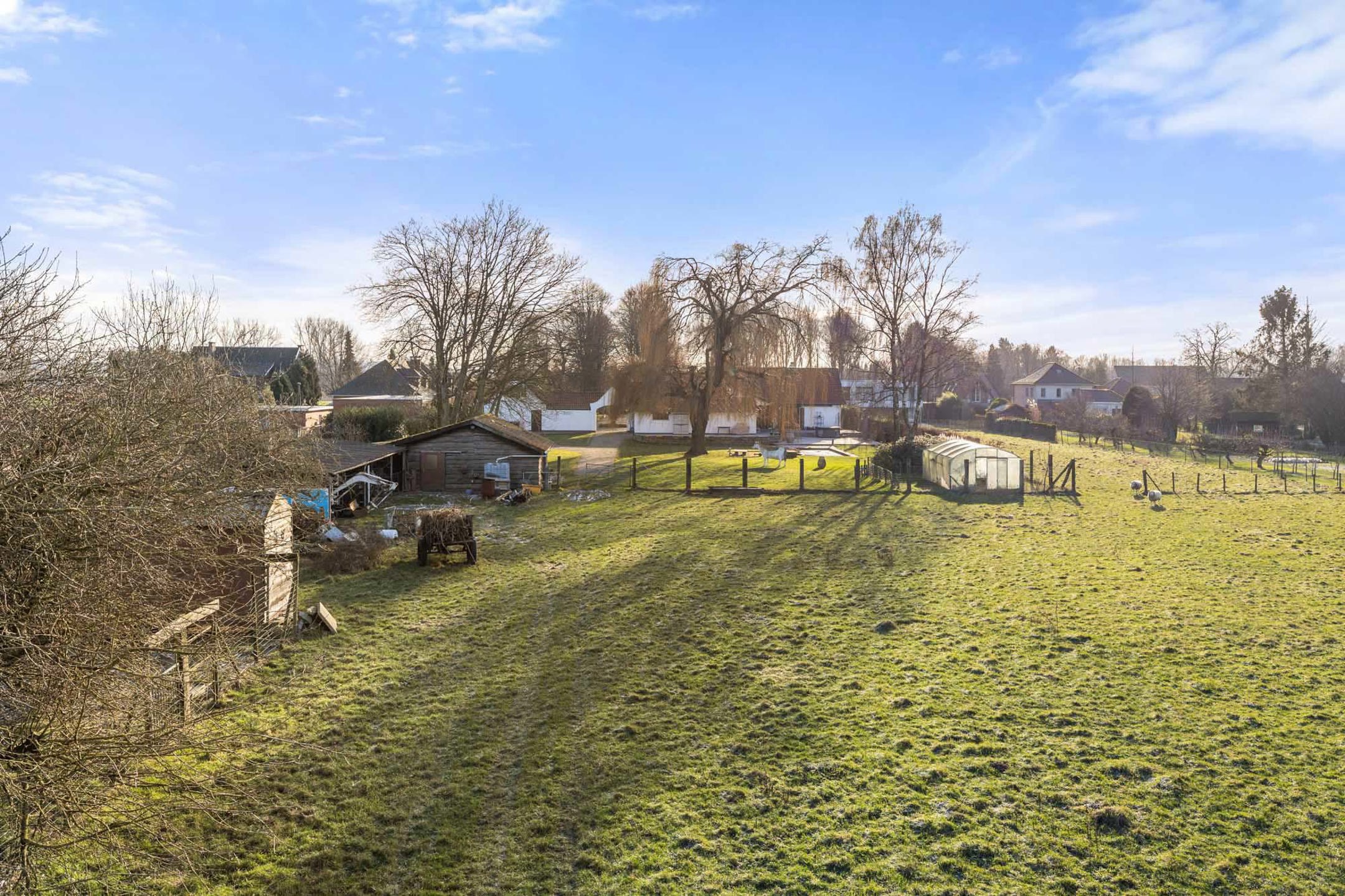 Prachtig landhuis met weidelandschap foto 7