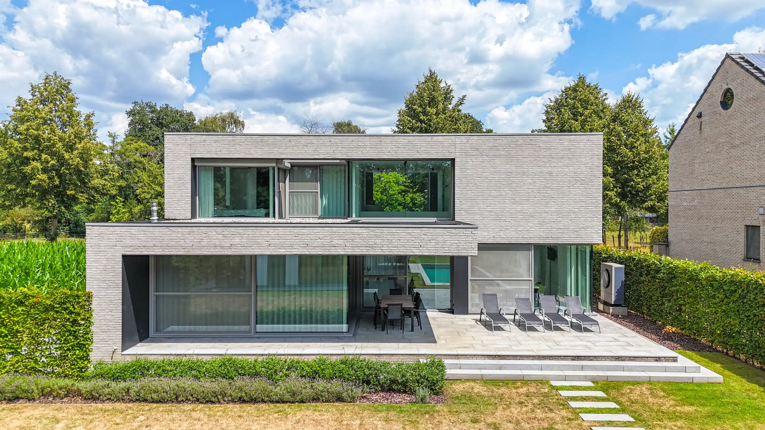 High-end instapklare woning met 4slpk, zwembad + terras! foto 42