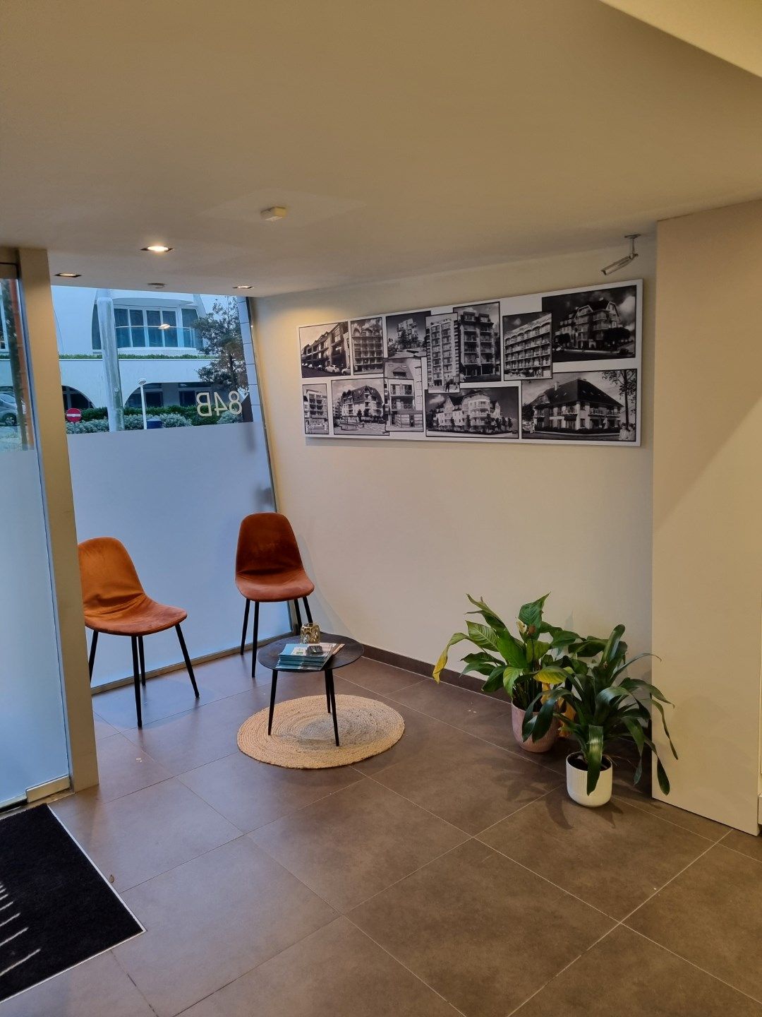 Ruime winkelruimte TE KOOP  in Koksijde - ideaal voor diverse doeleinden! foto 5