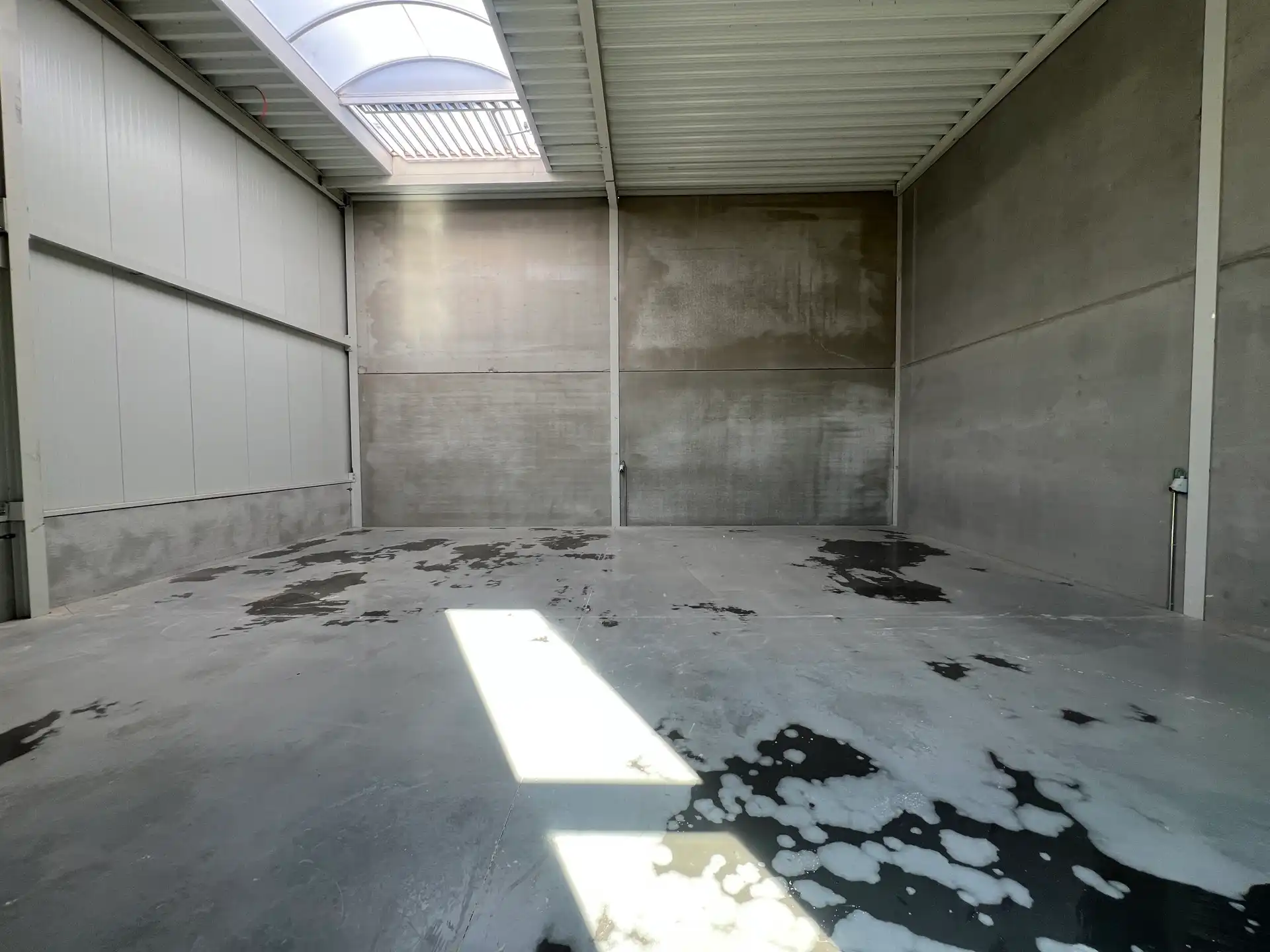 NIEUWBOUW KMO-UNIT VAN 144M² TE HUUR IN HALEN foto 4