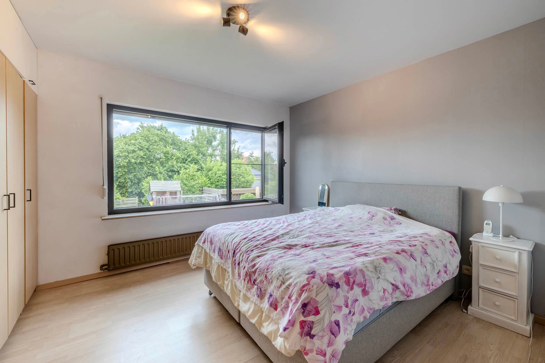 Rustig gelegen, gerenoveerde woning met o.a. 4 slaapkamers foto 23