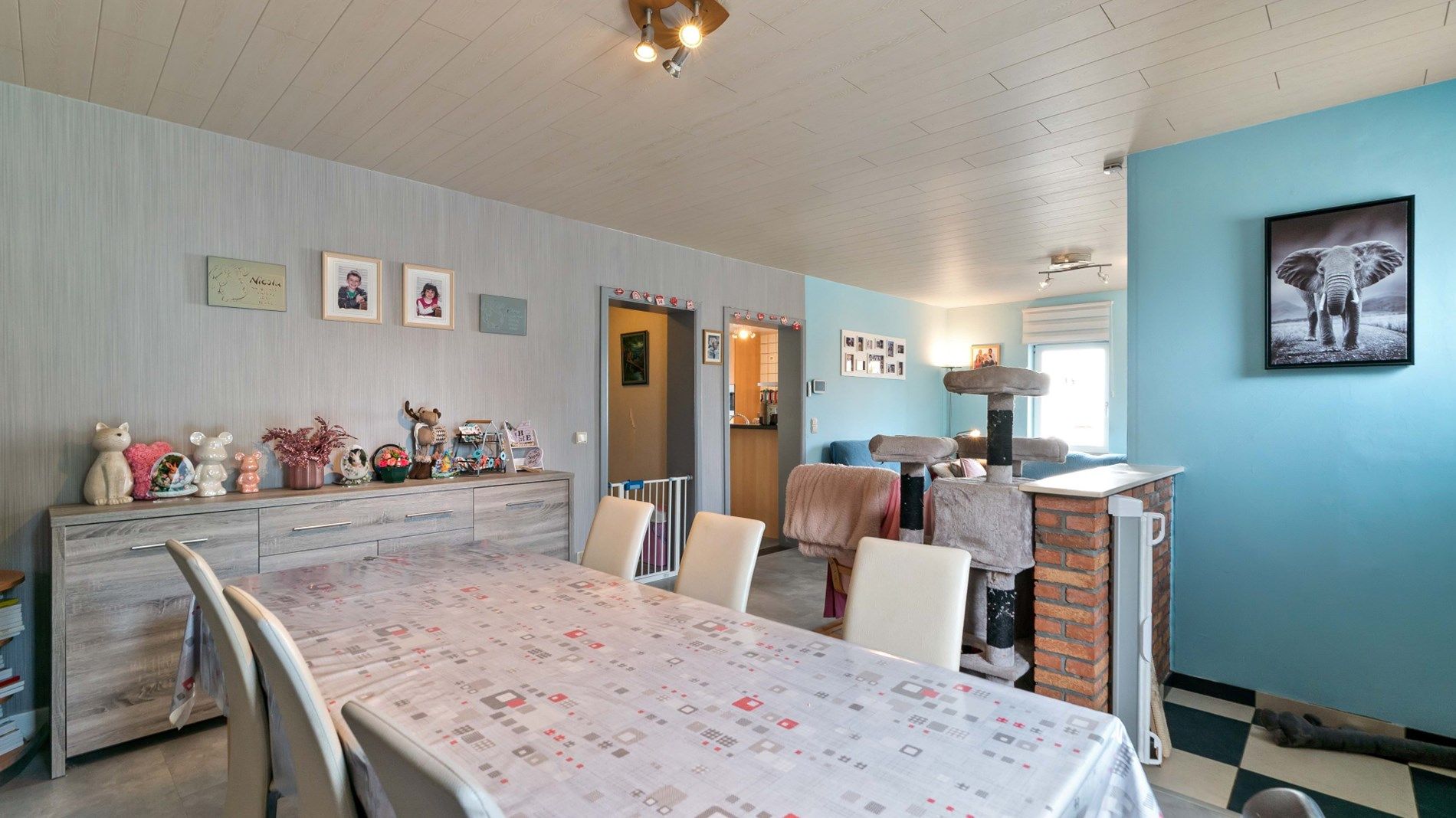 LUBBEEK woning met mooie tuin foto 4