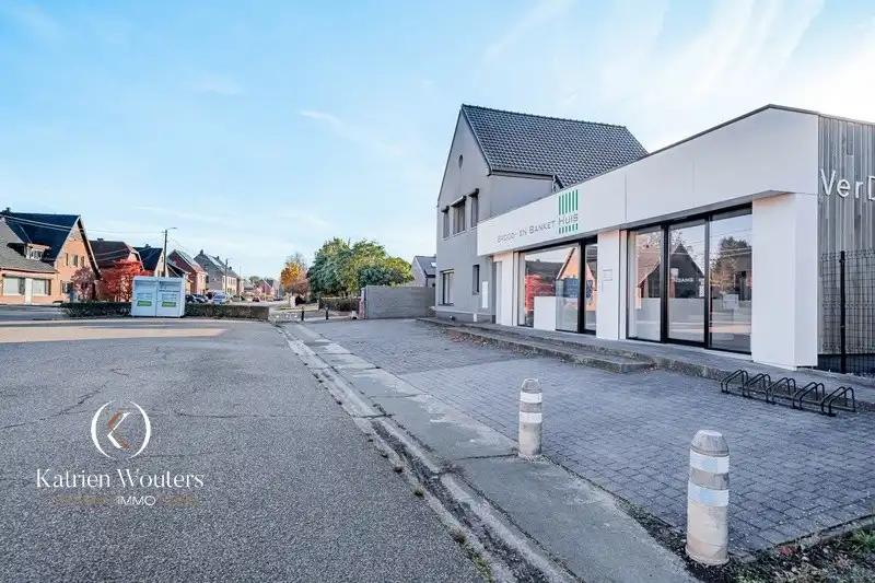 Gebouw voor gemengd gebruik met veel potentieel foto 44