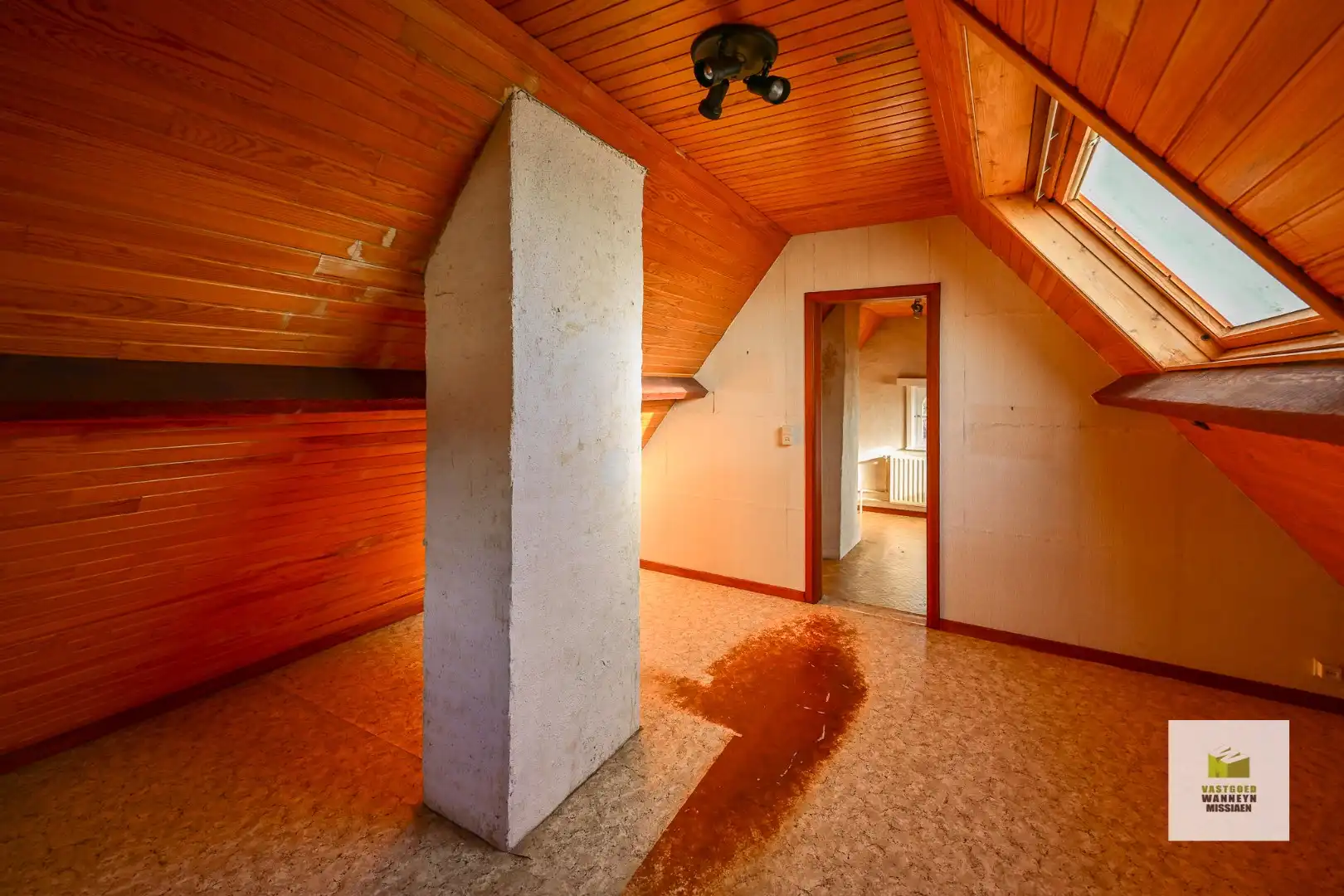 Karaktervolle woning met 3 slpks, 2 garages én zicht over het water  foto 18