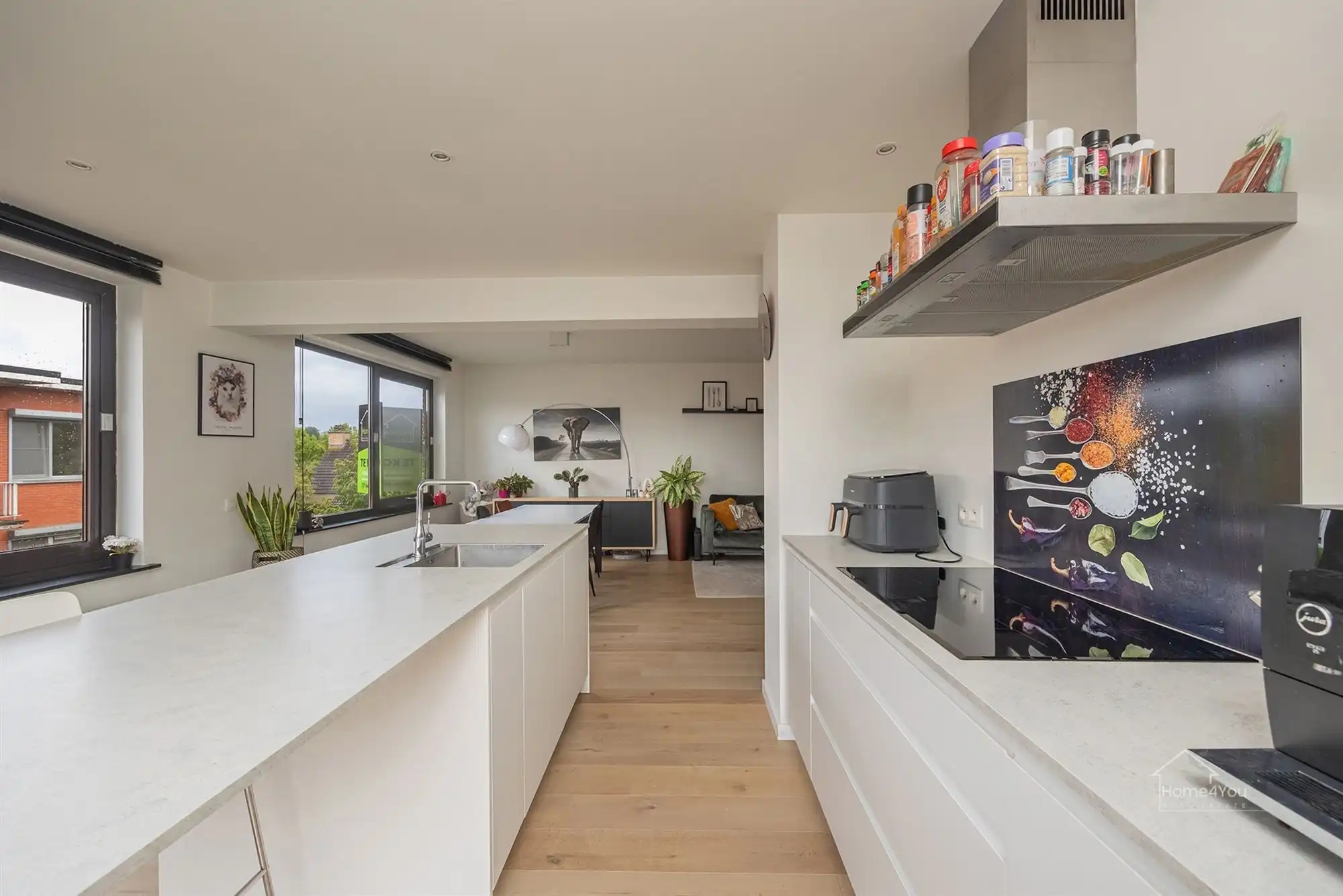 Instapklaar appartement met 3 slpkmrs + autostaanplaats foto 7