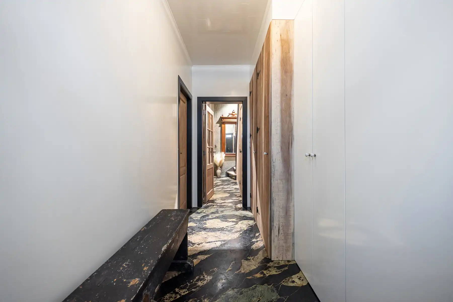 Welkom in deze charmante en instapklare woning! foto 3