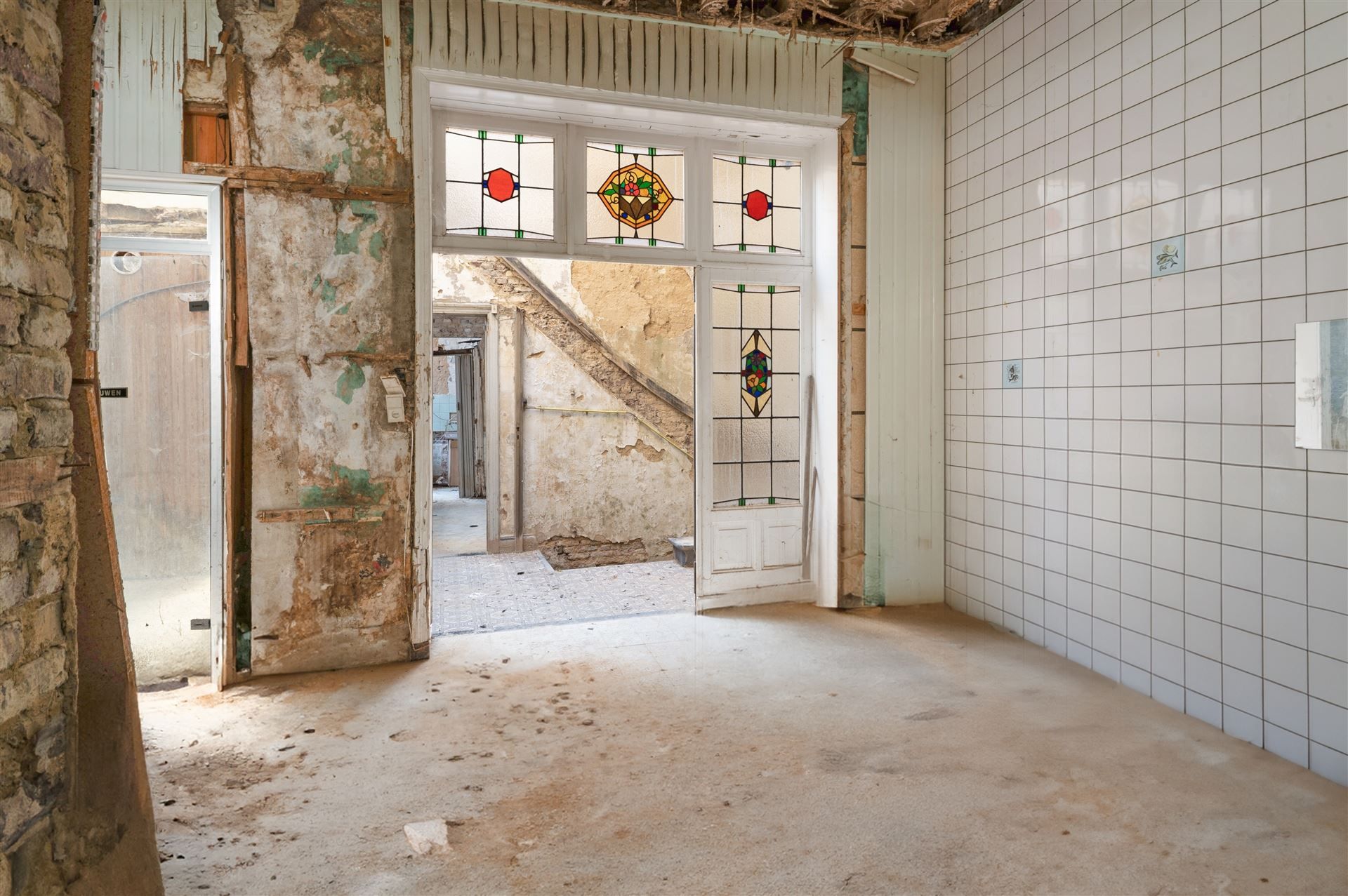 Te renoveren pand met handelsmogelijkheden in Oudenaarde foto 4