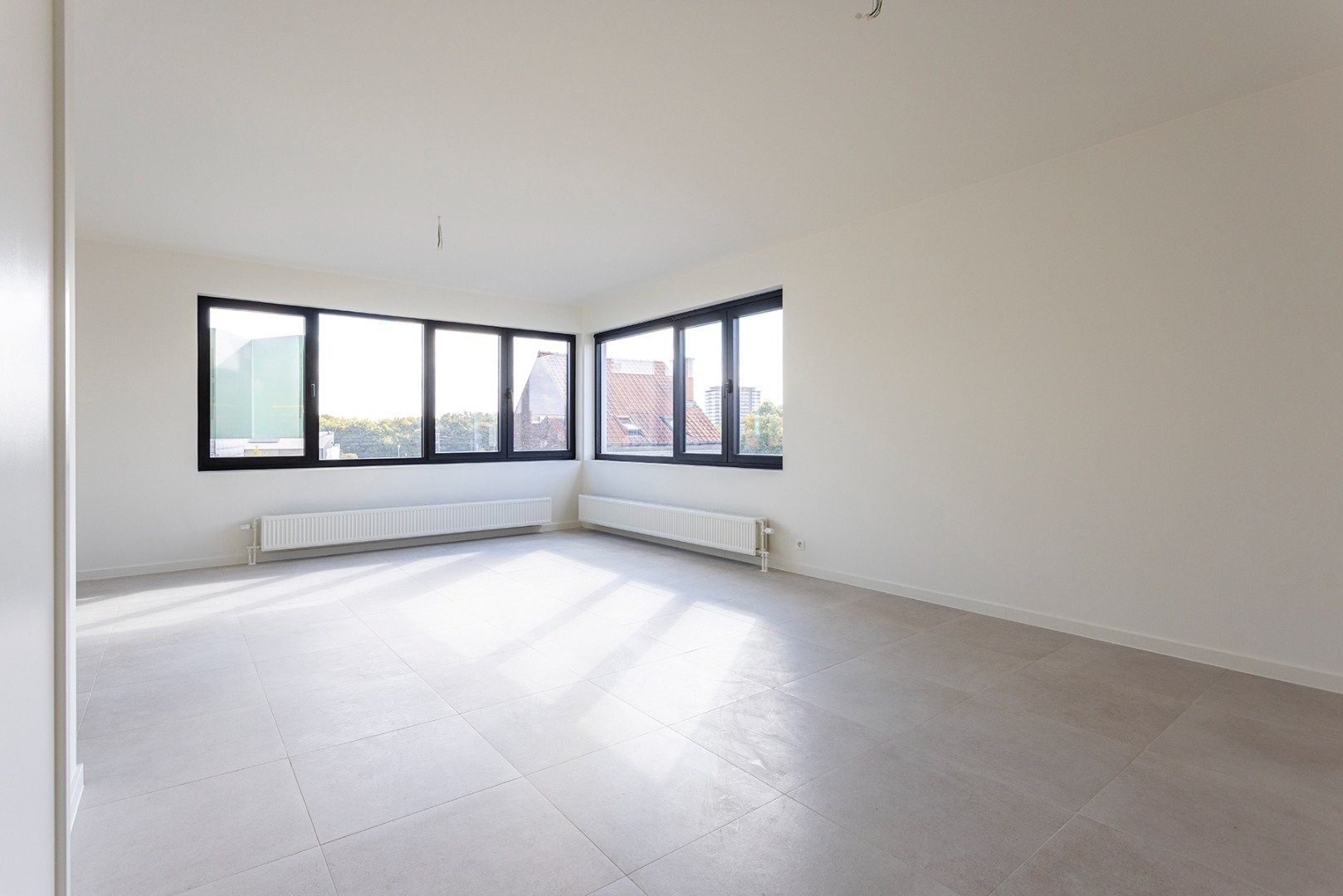 Prachtig gerenoveerd appartement (vernieuwbouw) met 2 slpks nabij De Roma! foto 2