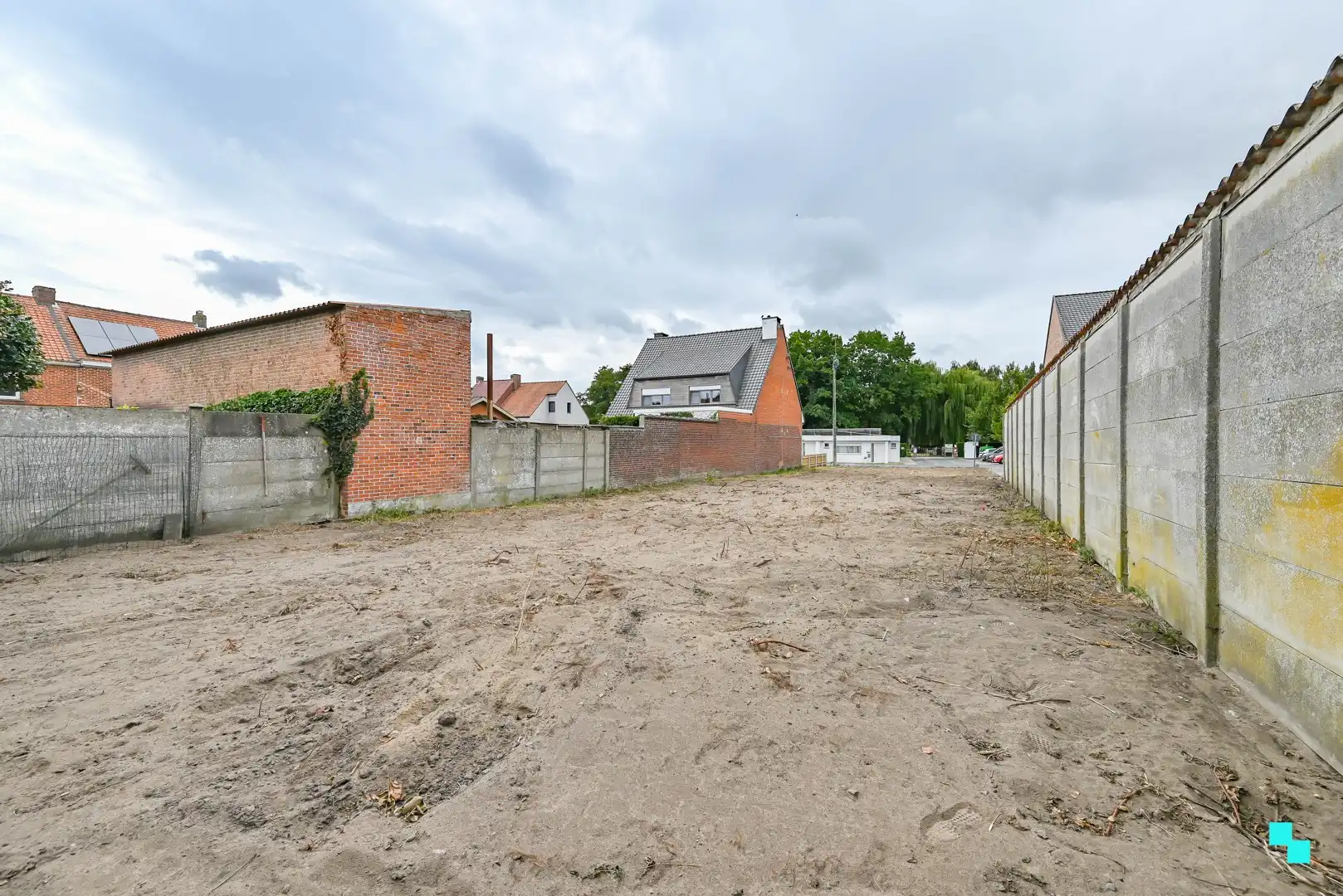 Bouwgrond zonder bouwverplichting van 551 m² voor halfopen bebouwing te Emelgem foto 6