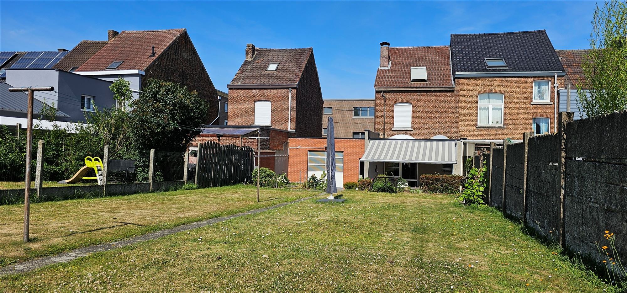 VERZORGDE WONING MET GROTE GARAGE & BOUWGROND foto 14