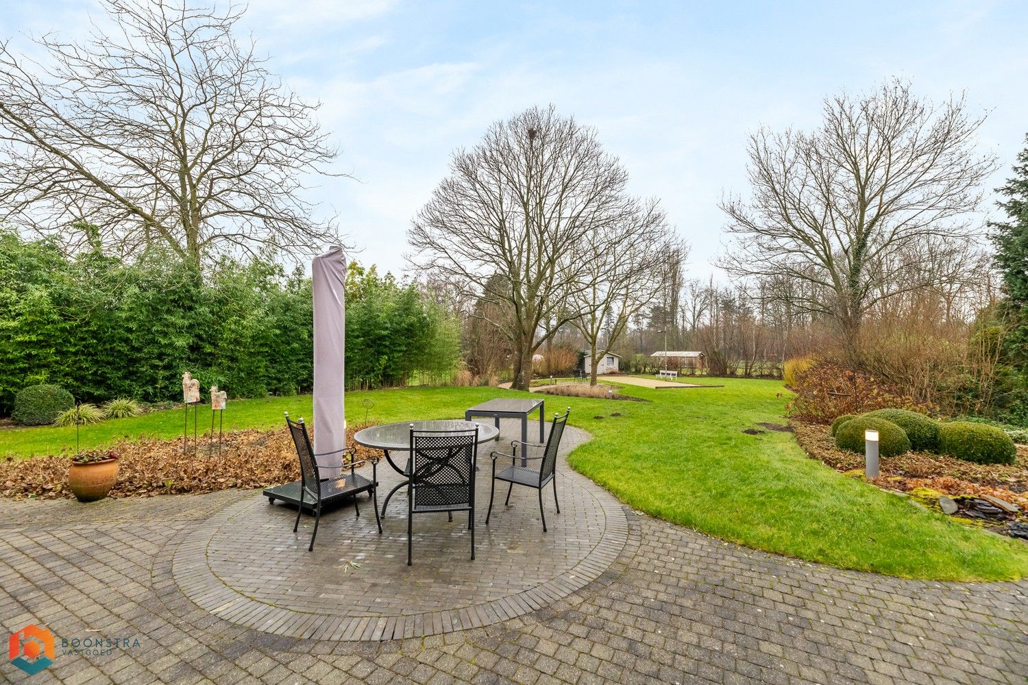 Instapklare woning met 4 slpkrs en sfeervolle tuin te Duffel foto 12