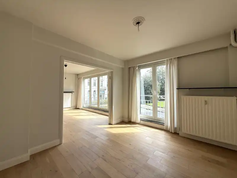 Leuk appartement met zicht op het Sint-Annaplein foto 5