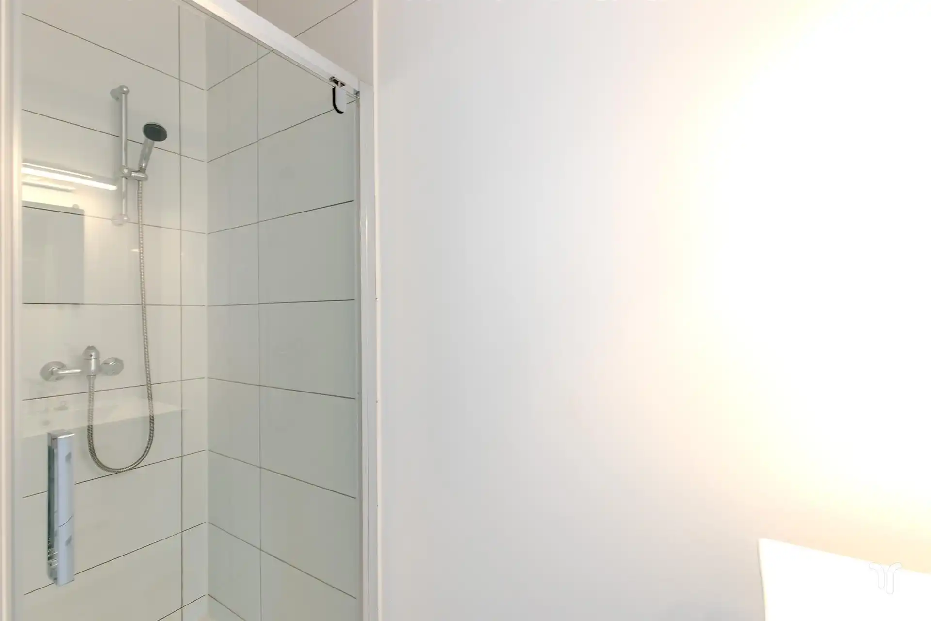 Instapklare, energiezuinige chalet op kleinschalig domein  foto 10