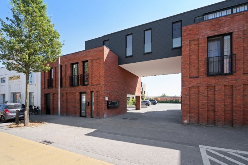 Mooie instapklare duplex met  3 slaapkamers foto {{pictureIndex}}