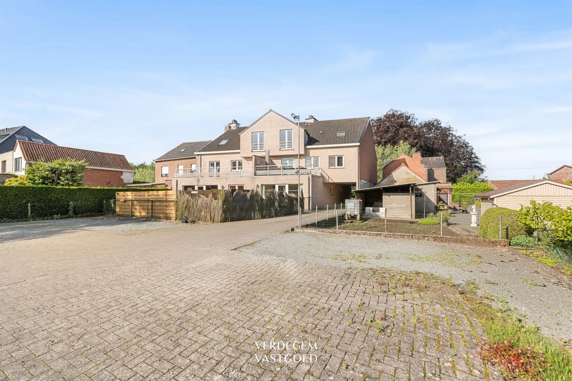 Dakappartement met 2 slaapkamers, garage en autostaanplaats foto 13