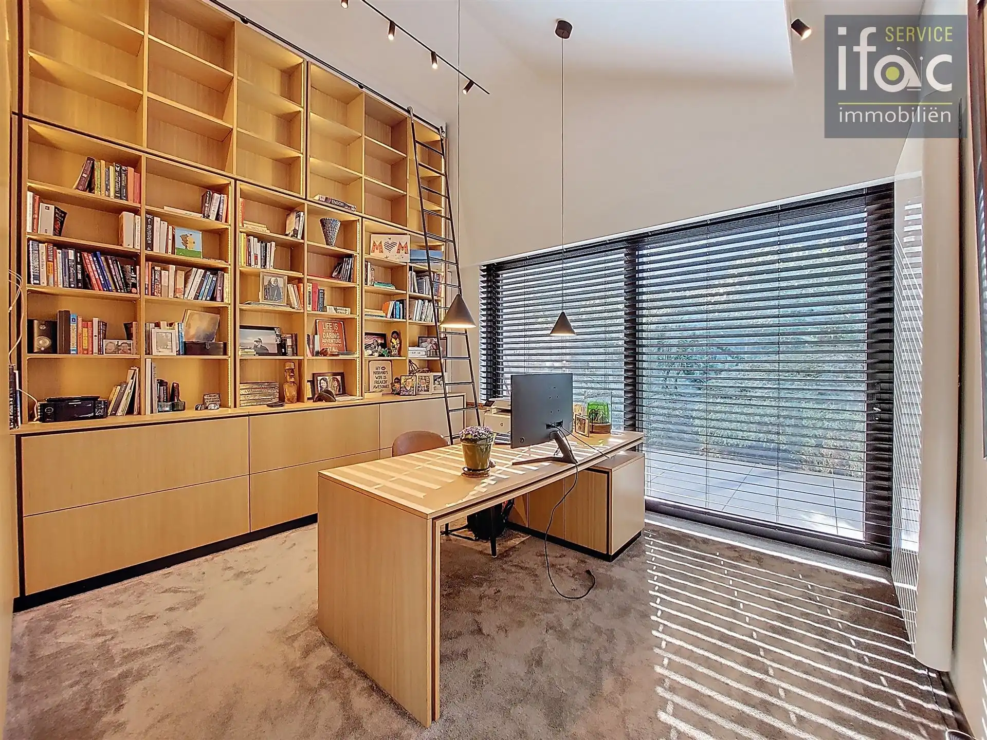 Exclusieve postmodernistische luxevilla grenzend aan bos foto 6