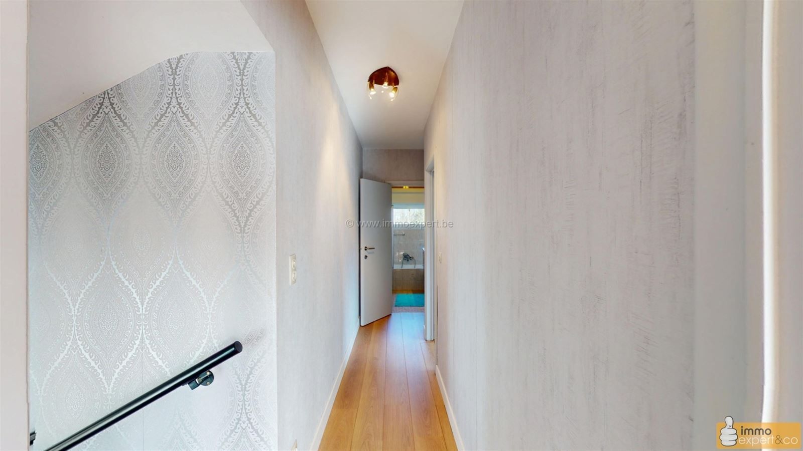 TERNAT: Open beb. met 3 slpks, ruime living en grote tuin foto 12