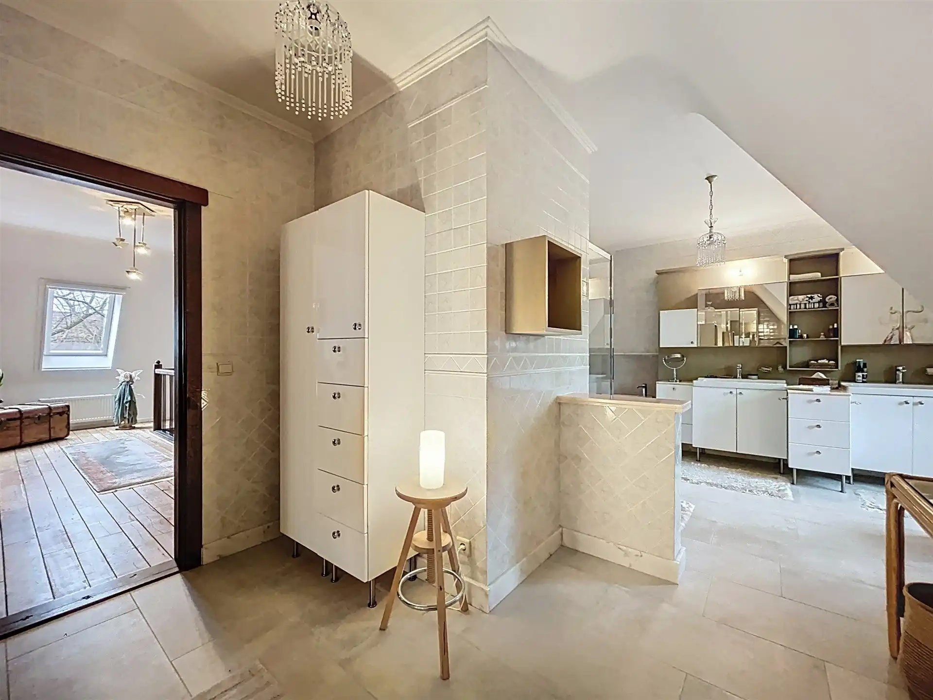 Energiezuinige statige villa met 5 slaapkamers en riant bijgebouw op perceel van 14262m² foto 22