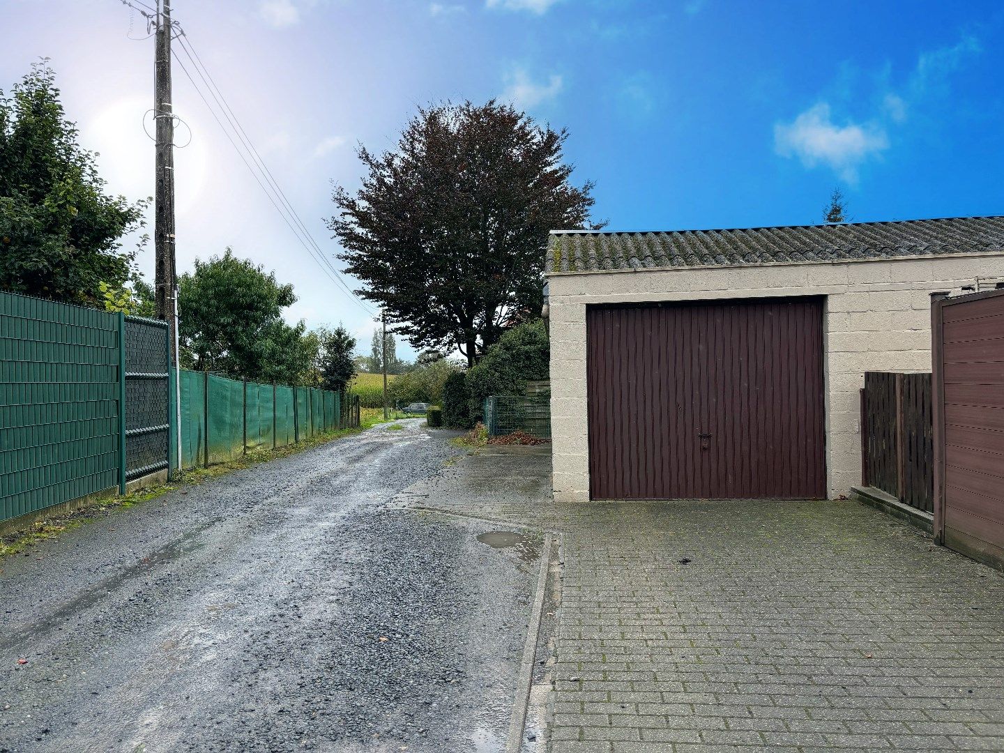 VOLLEDIG TE RENOVEREN HOB MET 4 SLPKS, 2 GARAGES EN EEN PERCEEL VAN 1079m² foto 15