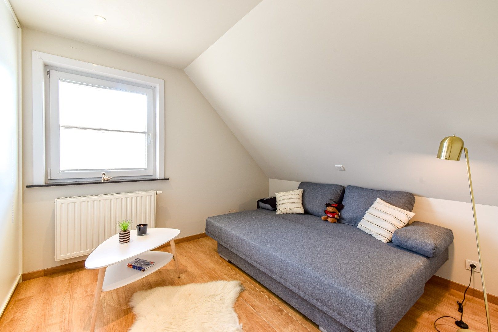 Stijlvol afgewerkte woning met tuin, zwemvijver en uniek zicht foto 9