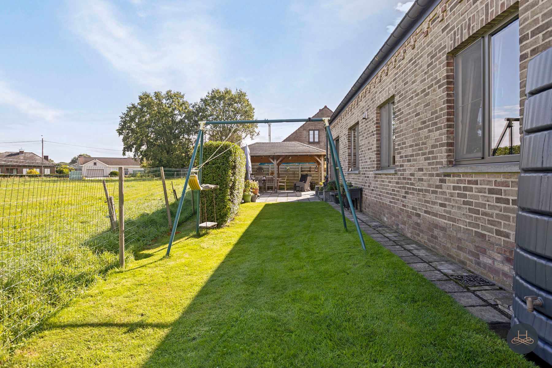 Karaktervolle, energiezuinige woning in rustig straatje foto 28