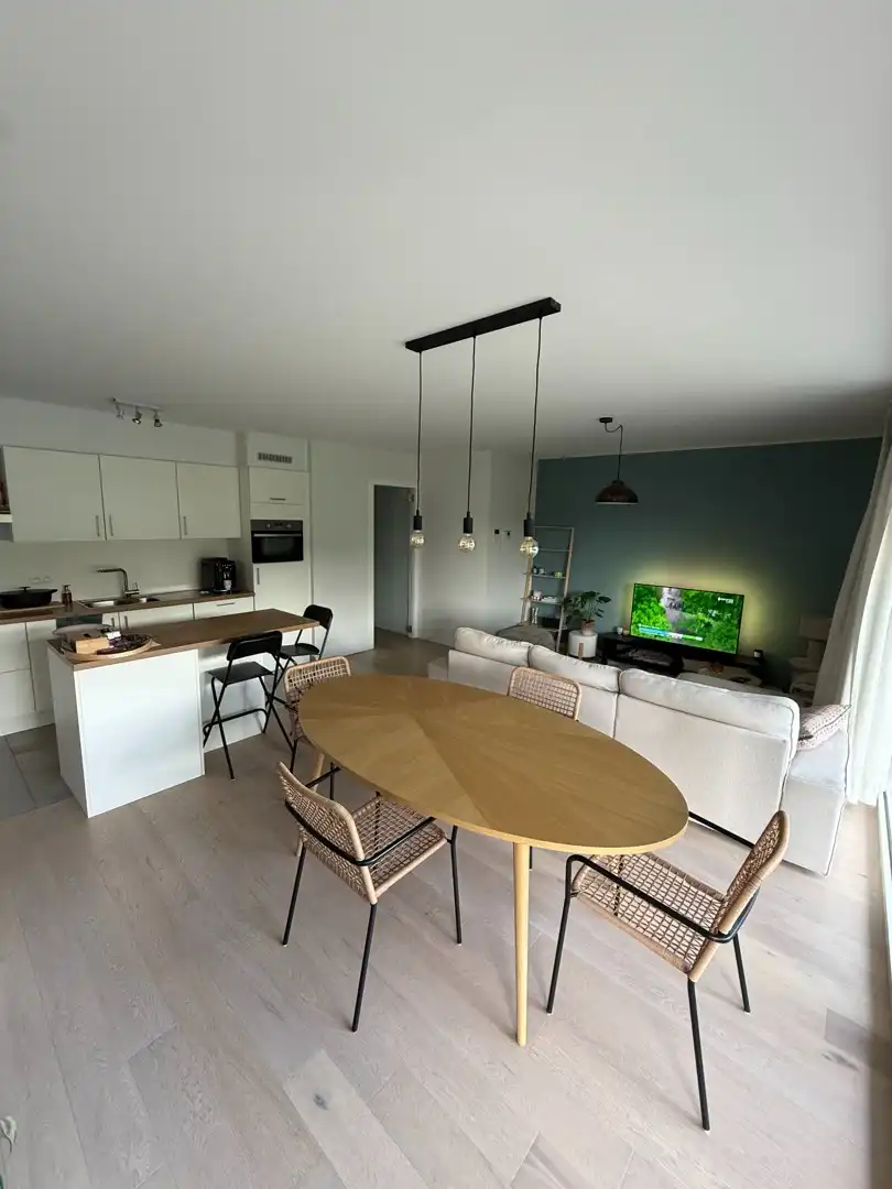 Gelijkvloers appartement met tuin, terras en ondergrondse autostaanplaats foto 3