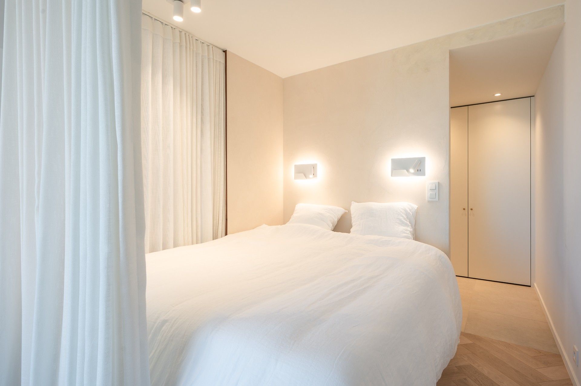 Unieke pied-à-terre met adembenemend zeezicht foto 5
