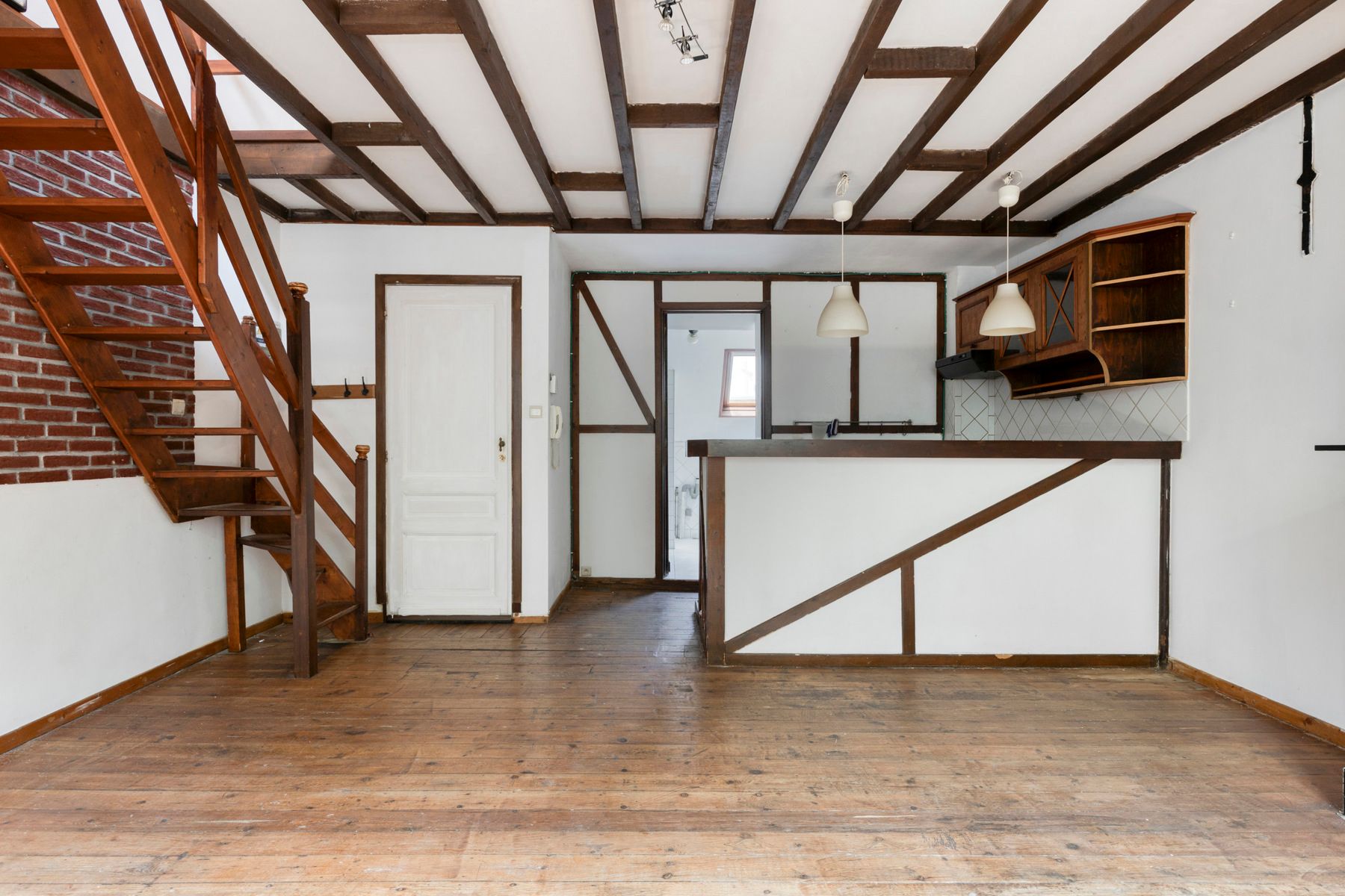 Schitterend gelegen herenwoning met veel karakter foto 5