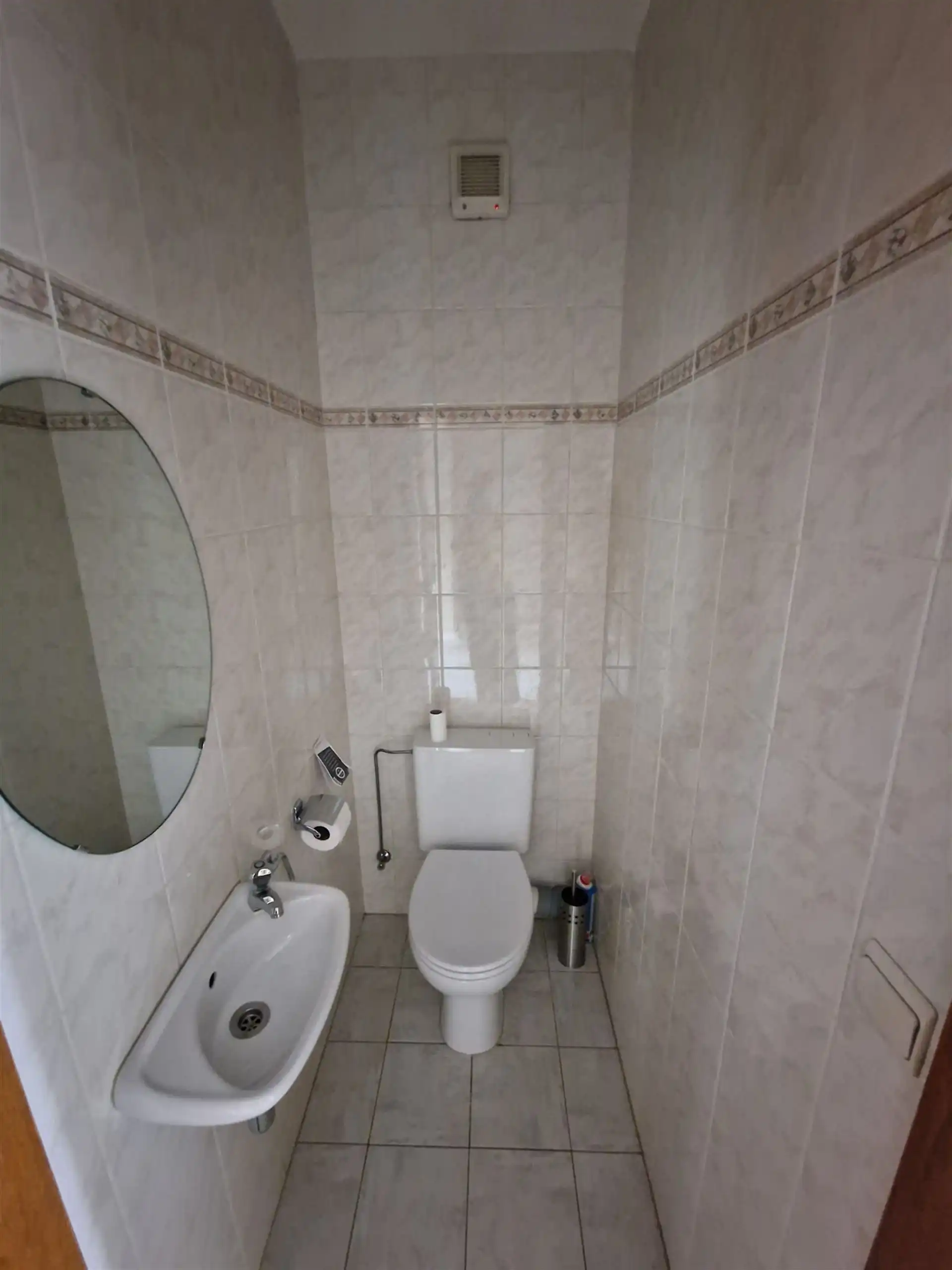 GOED GELEGEN APPARTEMENT MET GARAGE foto 13