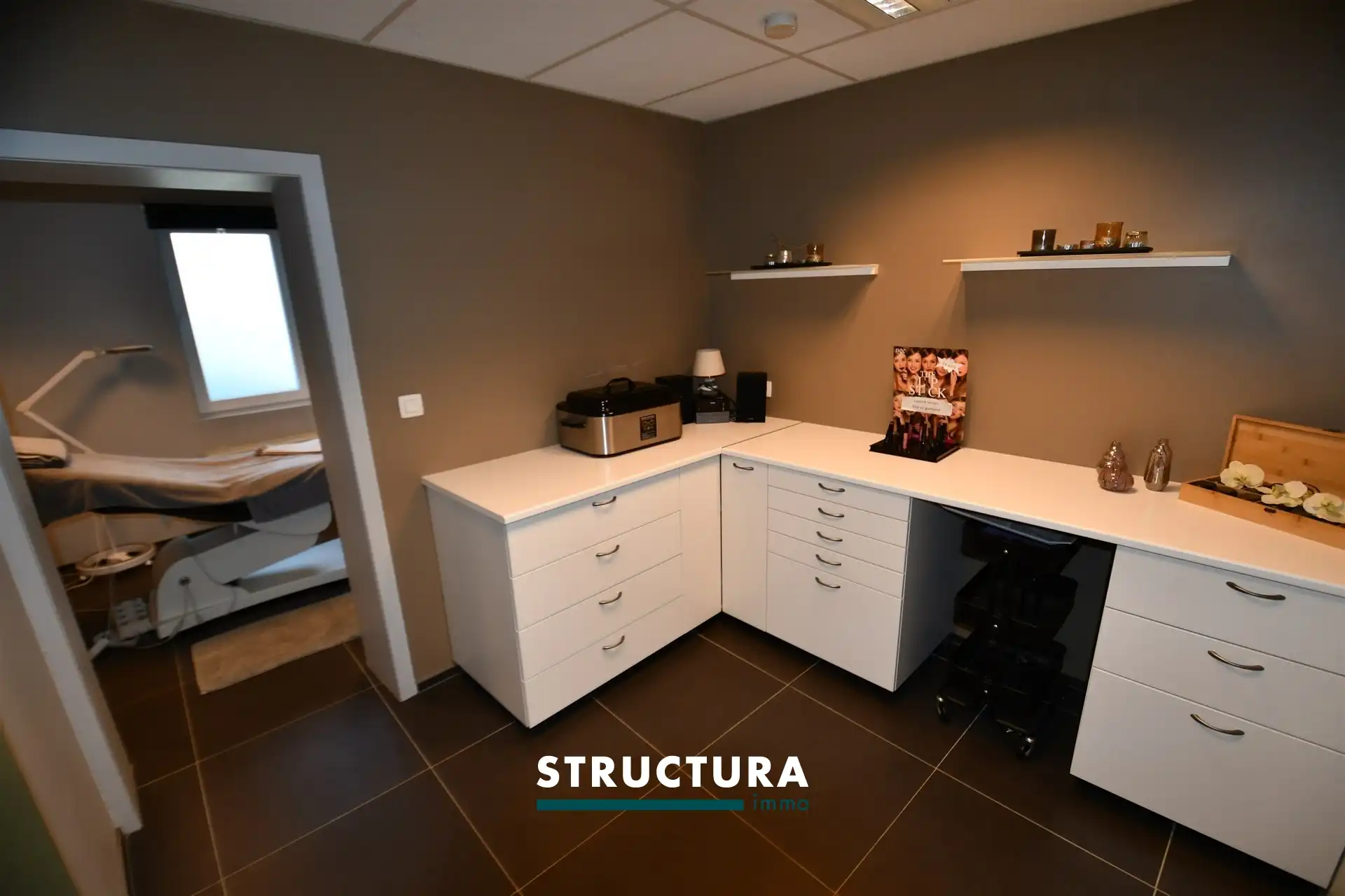 Ruime winkelruimte +/- 250 m² foto 10