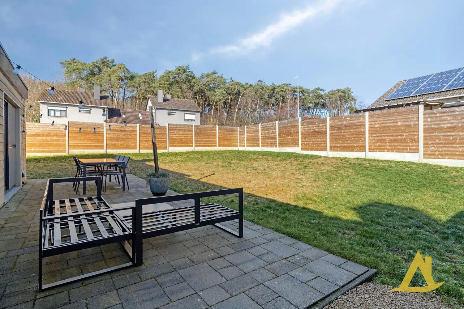 ZEER RUSTIG GELEGEN, INSTAPKLARE HOB, TE LUMMEN! foto 16