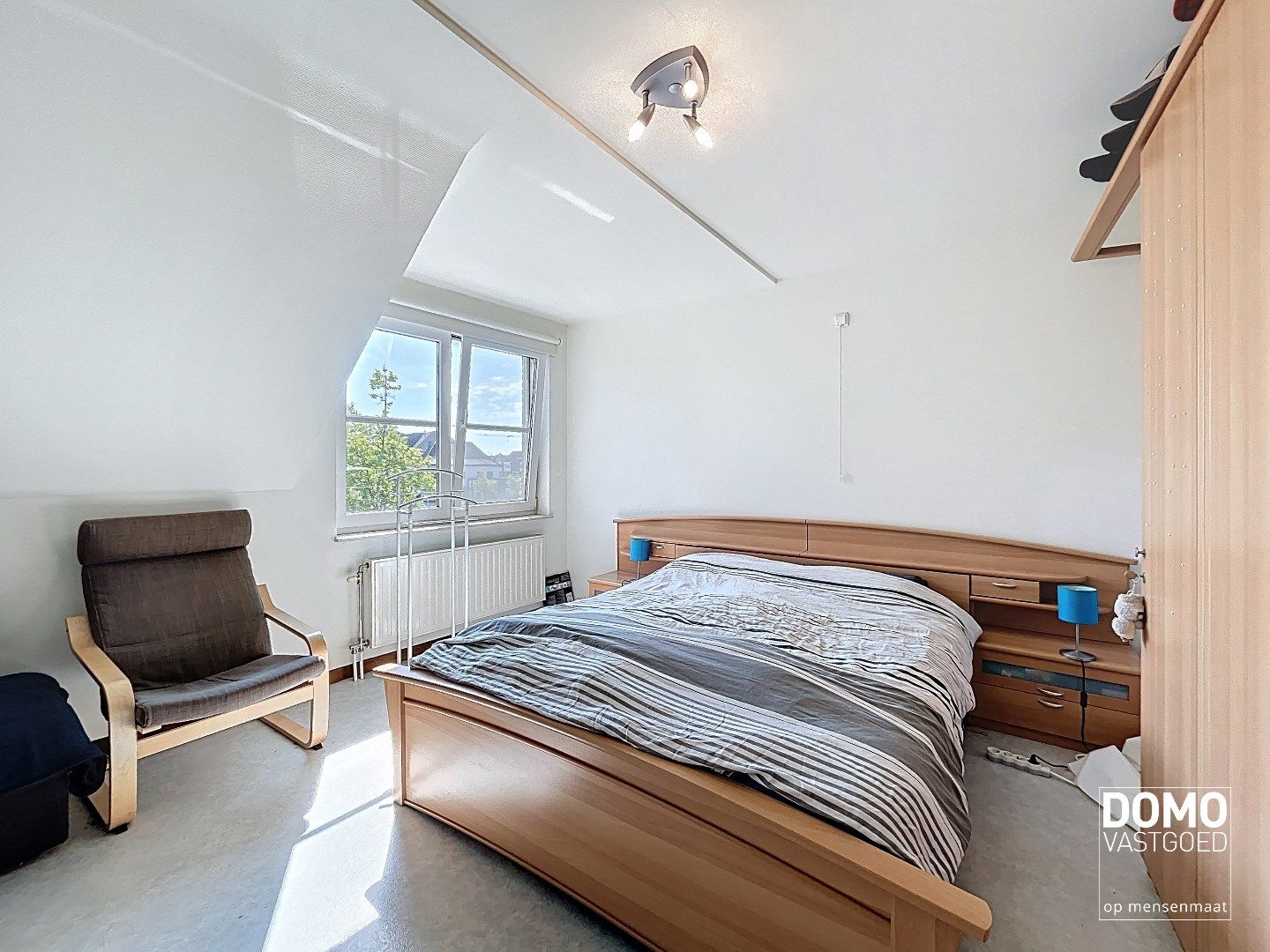 Ruim en lichtrijk duplex appartement met twee terrassen - inclusief 3 autostandplaatsen - EPC: B foto 9