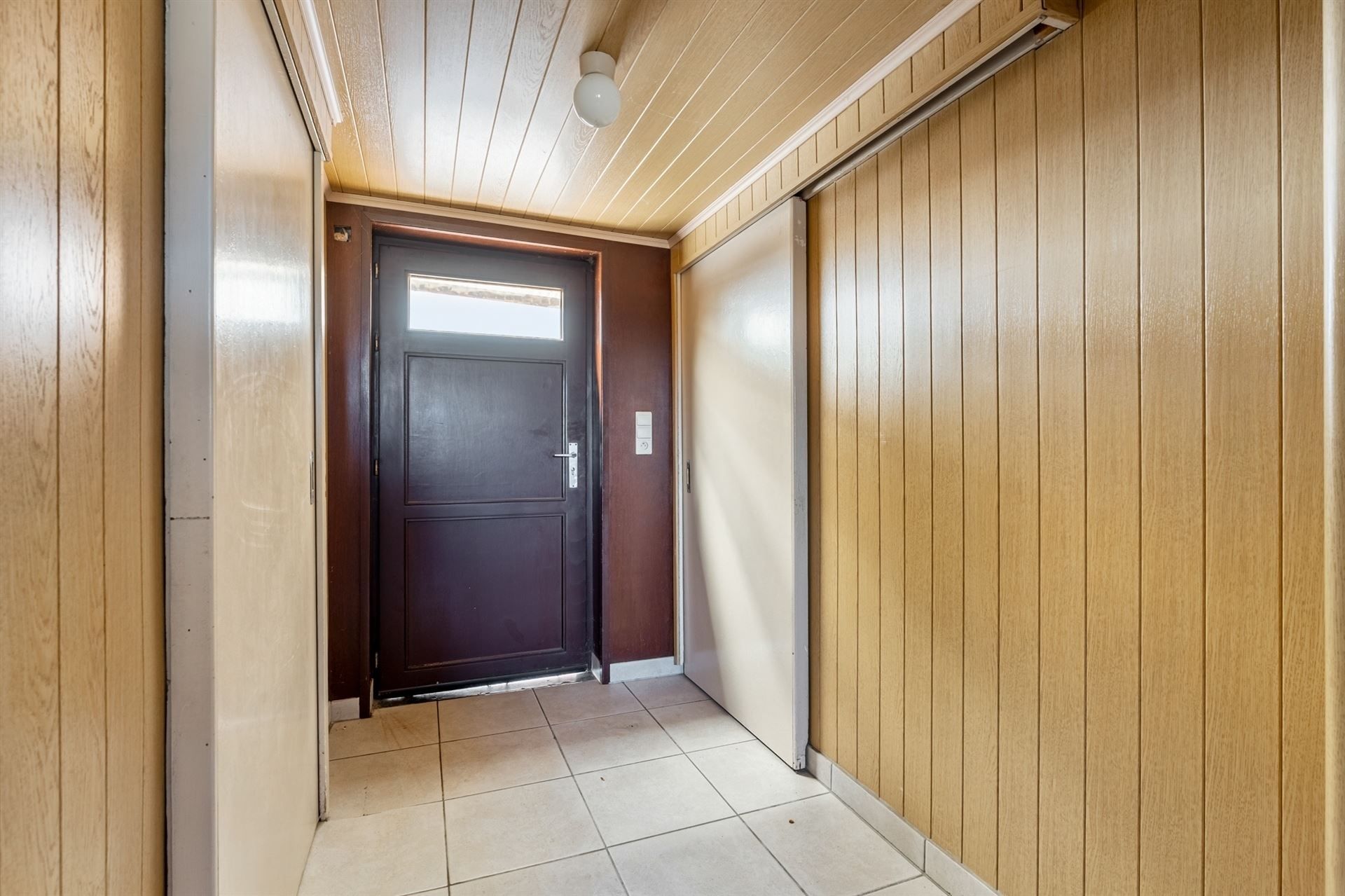 Te renoveren vierkantshoeve met achterliggende grond. foto 16