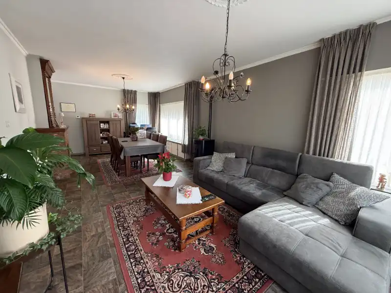 Vrijstaande woning met 3 slaapkamers, garage en tuin in Geel foto 5