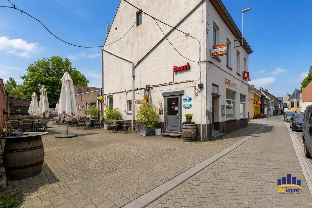 Volkscafé met groot terras en polyvalente zaal over te nemen in Laarne foto 11