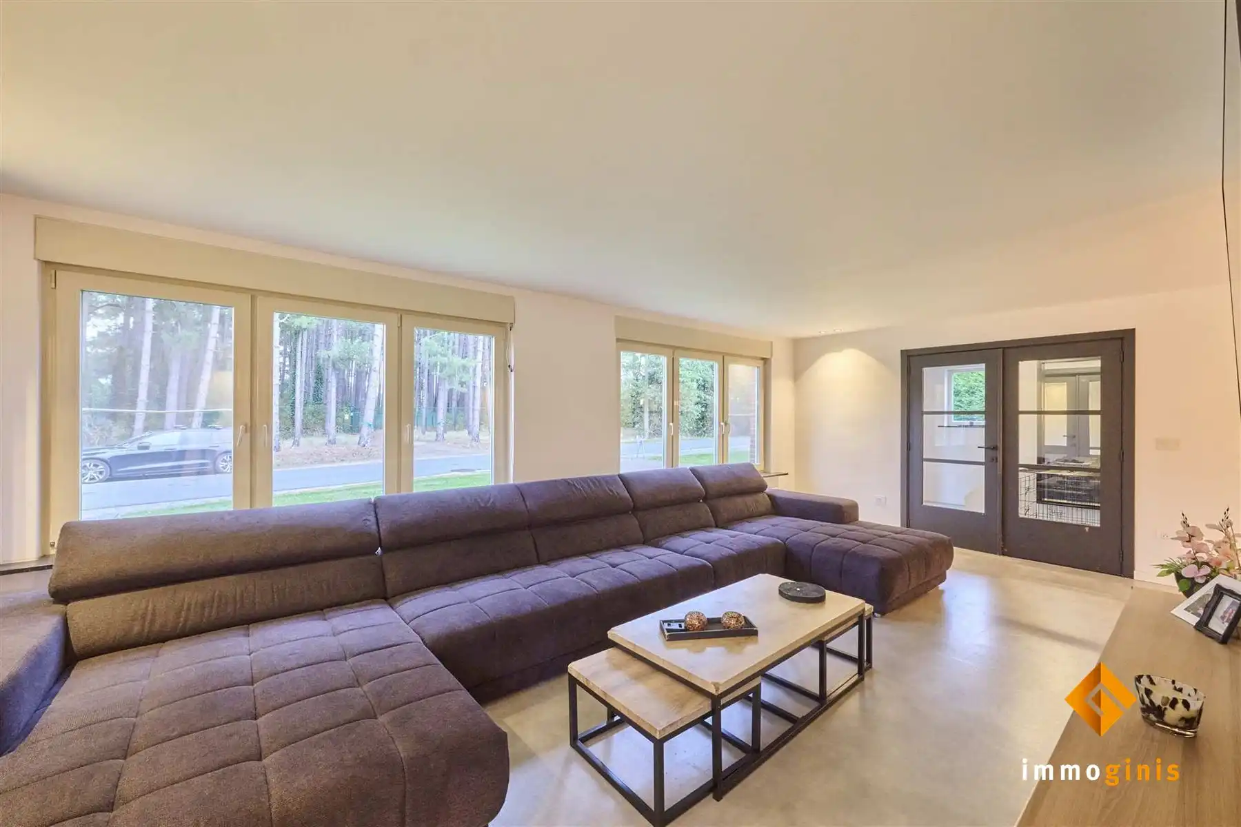 Ruime, gerenoveerde woning met 6 slaapkamers en loods (180m²) op een perceel van 71a44ca. foto 4