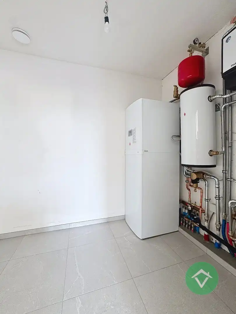 Volledig nieuwe woning met 4 slaapkamers en diepe tuin te Wijnendale foto 14