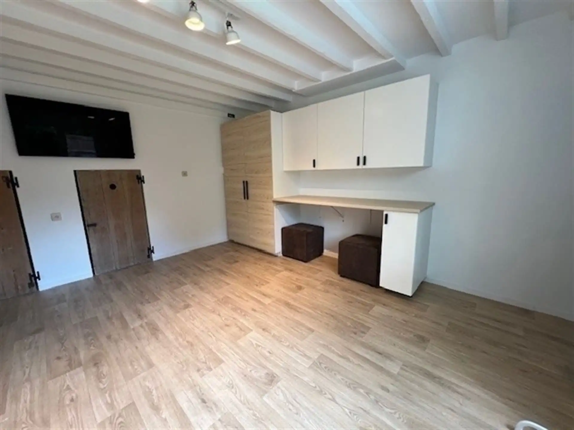 Karakterwoning met 5 slpks, autostaanplaats en grote tuin! foto 21