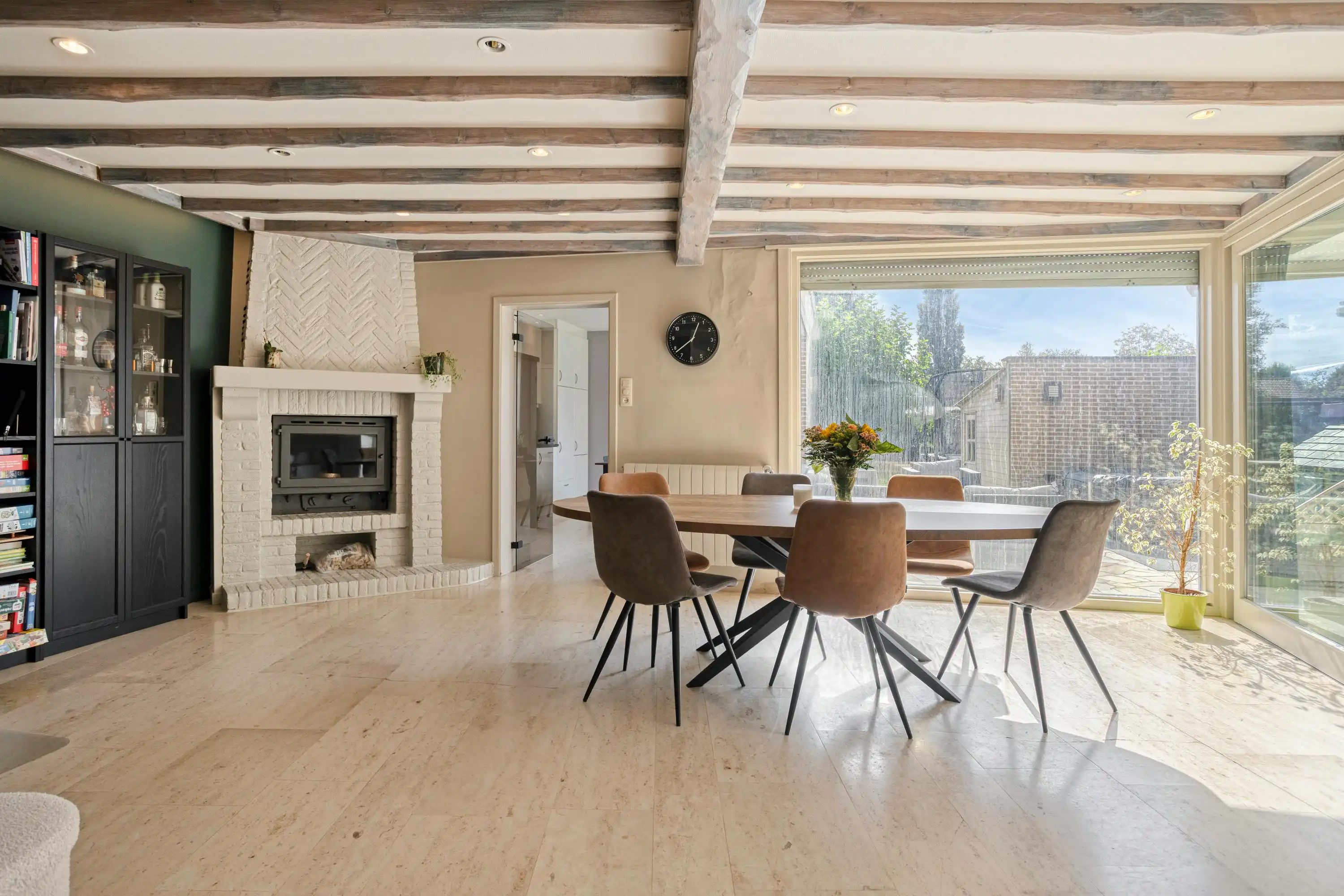 Uitzonderlijk ruime woning (307m²) te koop in centrum Zillebeke foto 9