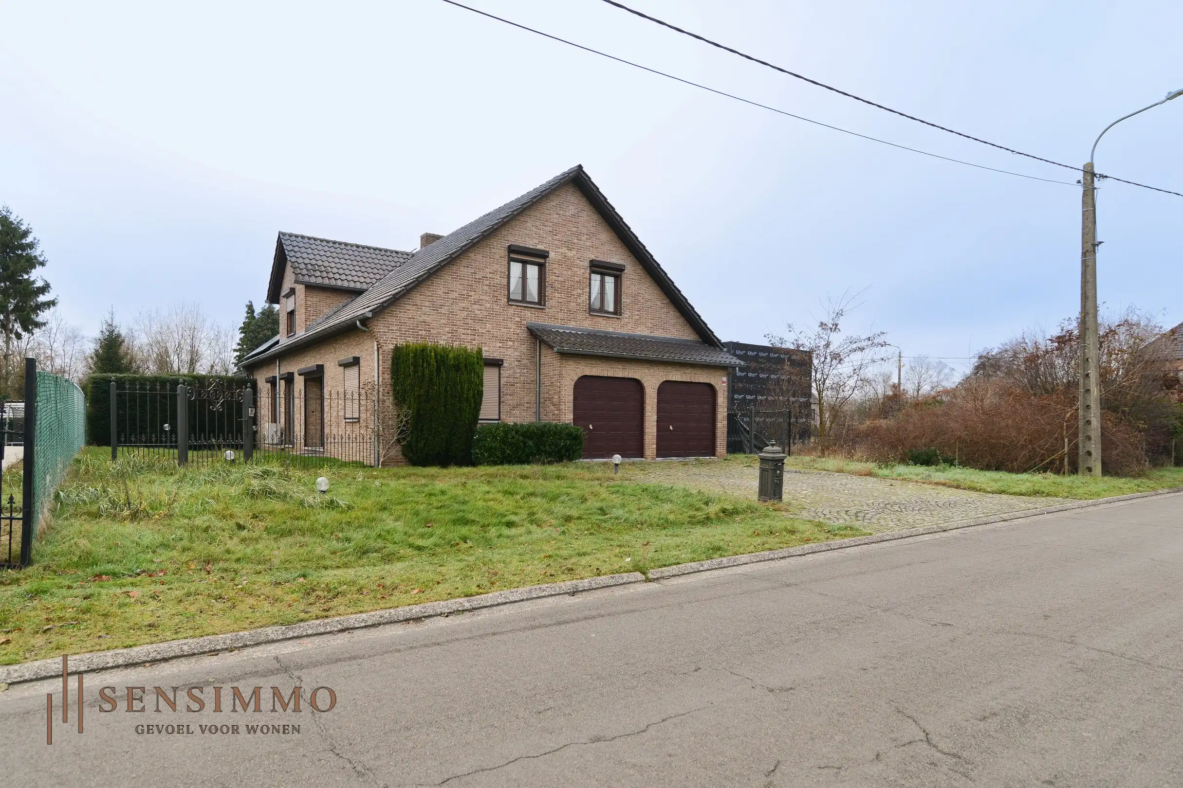 Ruime en energiezuinige woning met 4 slaapkamers op mooi perceel van 8a foto 25