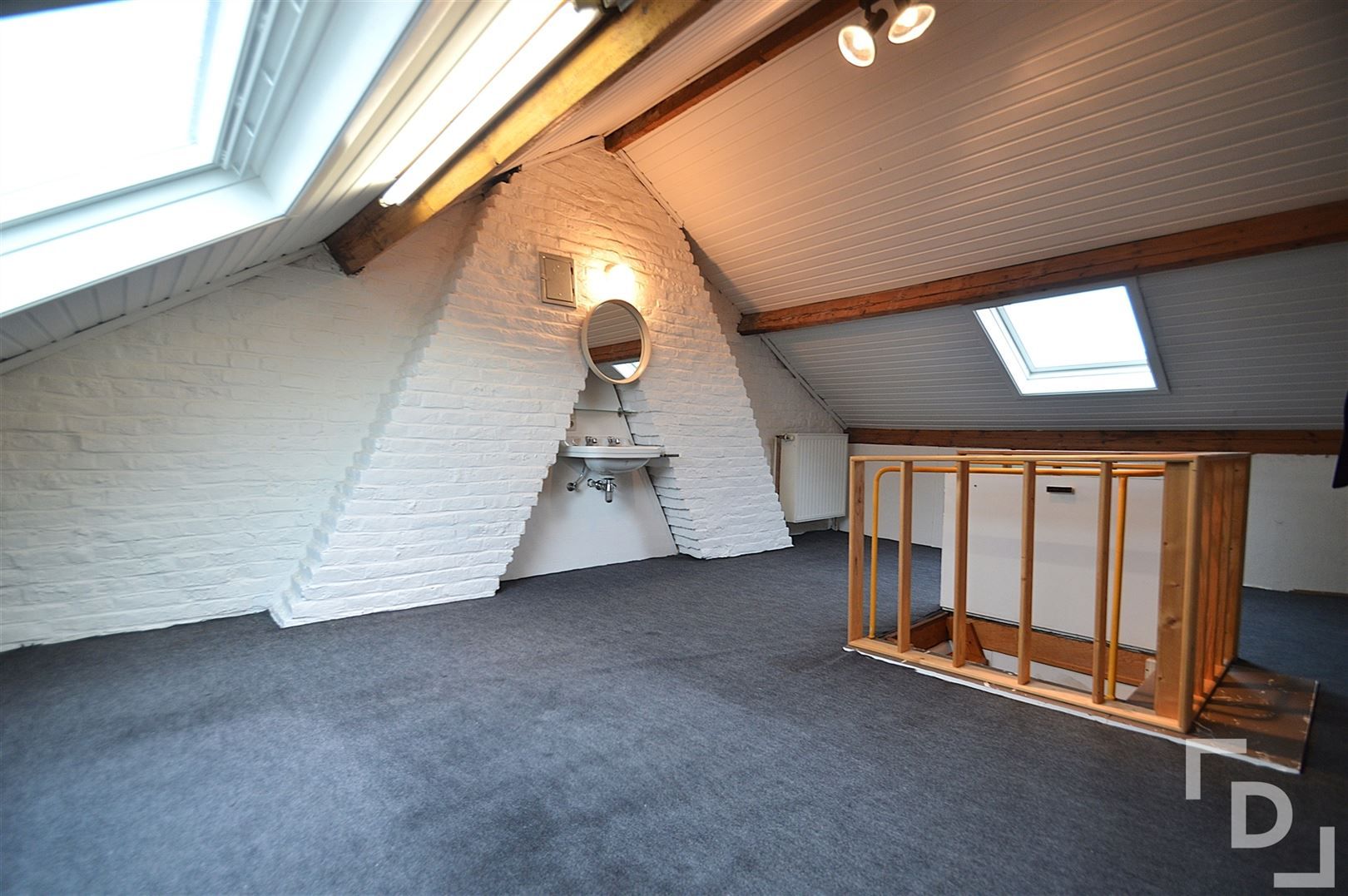 "Gerenoveerde stadswoning in het centrum van Poperinge" foto 20